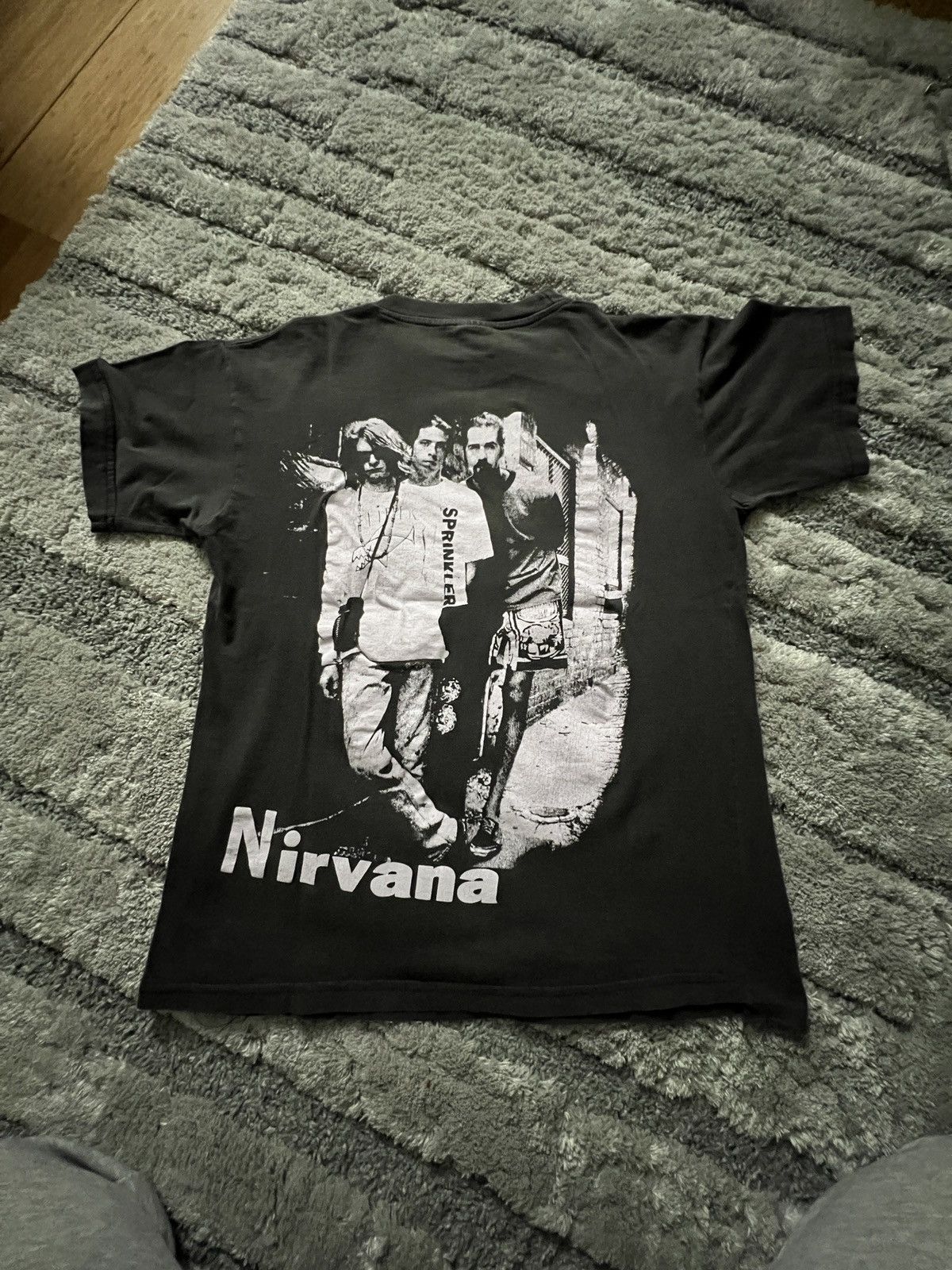Vintage Vintage nirvana t shirt Size US S / EU 44-46 / 1 - 5 Thumbnail