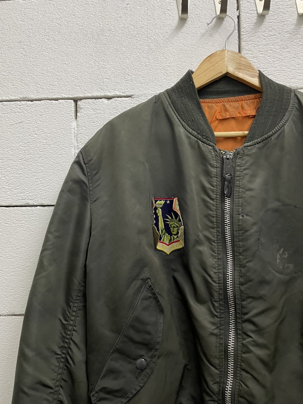 Alpha Industries VINTAGE ALPHA INDUSTRIES MA1 USAF BOMBER REVERSIBLE JACKET Size US XL / EU 56 / 4 - 3 Thumbnail