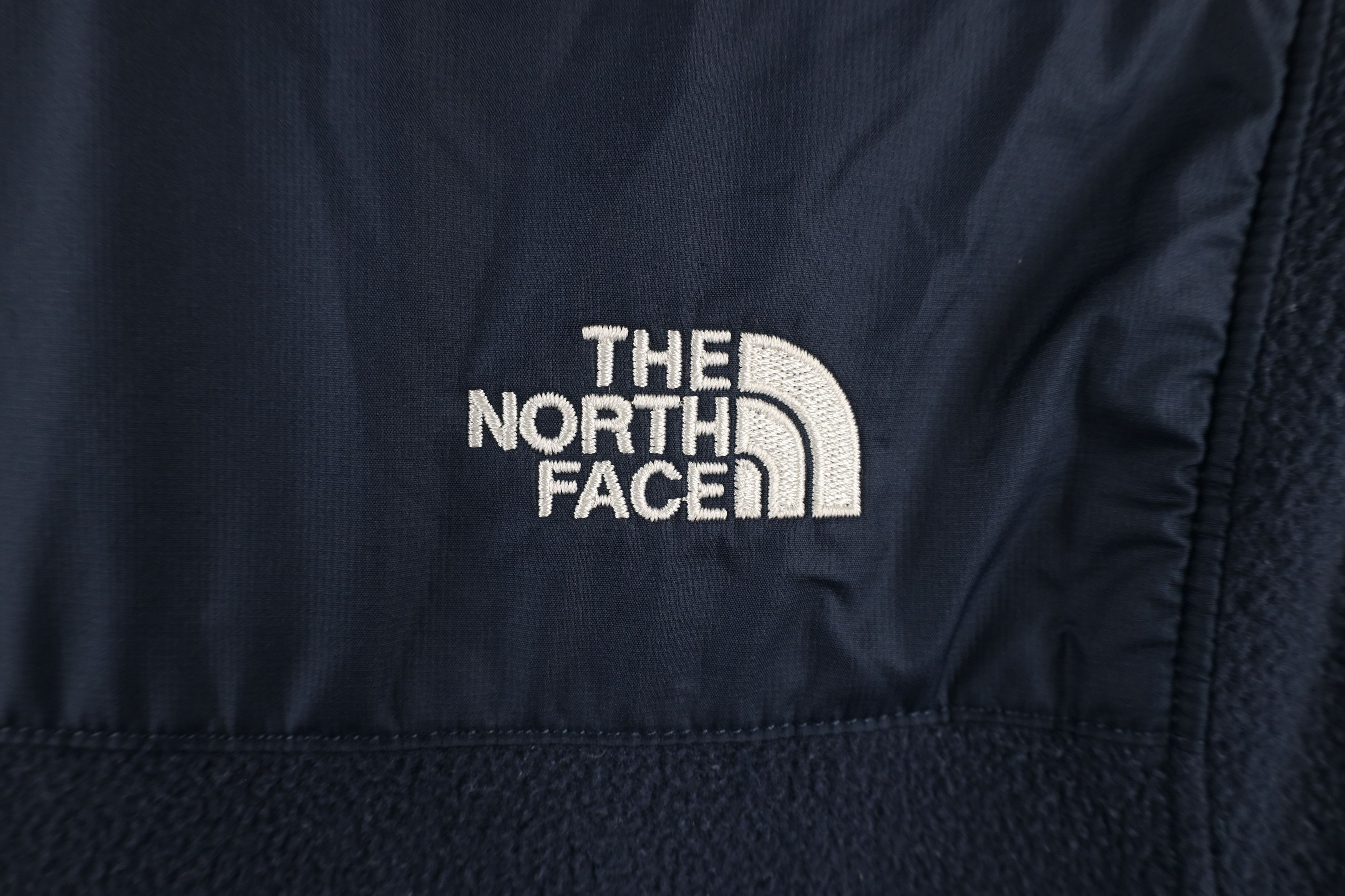 The North Face × Vintage The North Face SpelL Out Geometric Half Zip Fleece Jacket Size S / US 4 / IT 40 - 10 Thumbnail