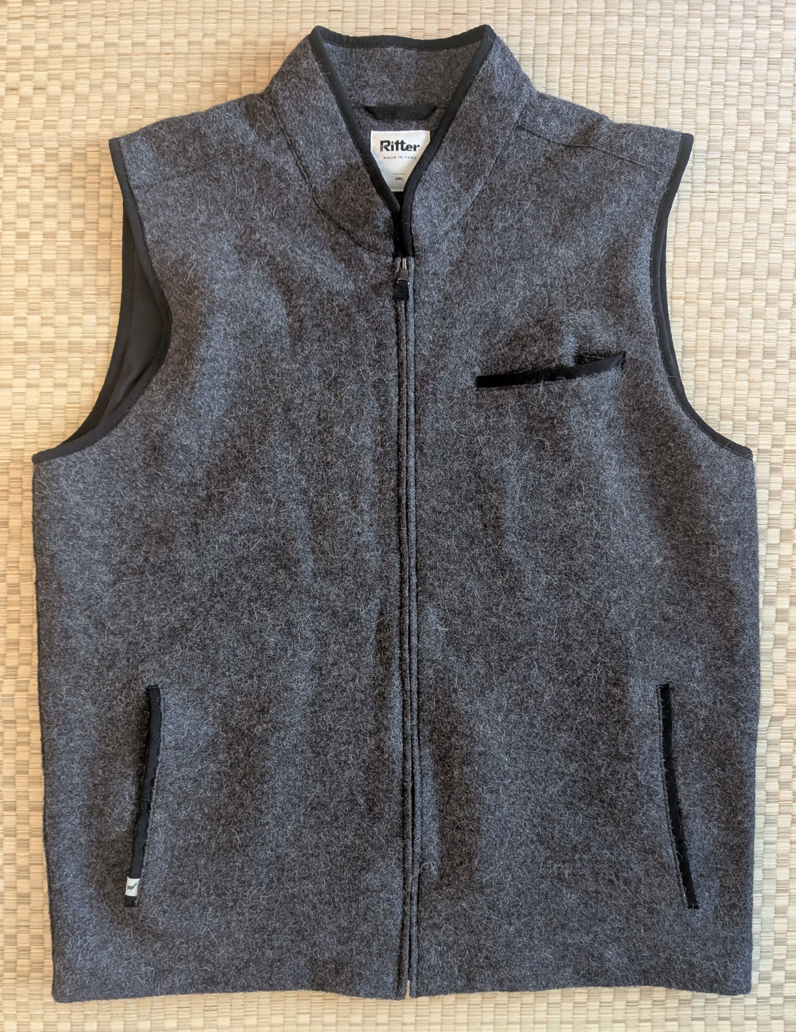 Handmade Ritter Rittervest Recycled Alpaca Wool Vest Made in Peru Size US XXL / EU 58 / 5 - 1 Thumbnail