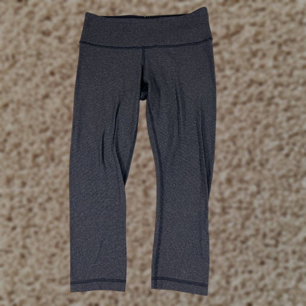Lululemon Lululemon Slim Yoga Pants Womens 6 Gray Wunder Under Crop Roll Down Stretch Cropped Size 28" / US 6 / IT 42 - 1 Thumbnail
