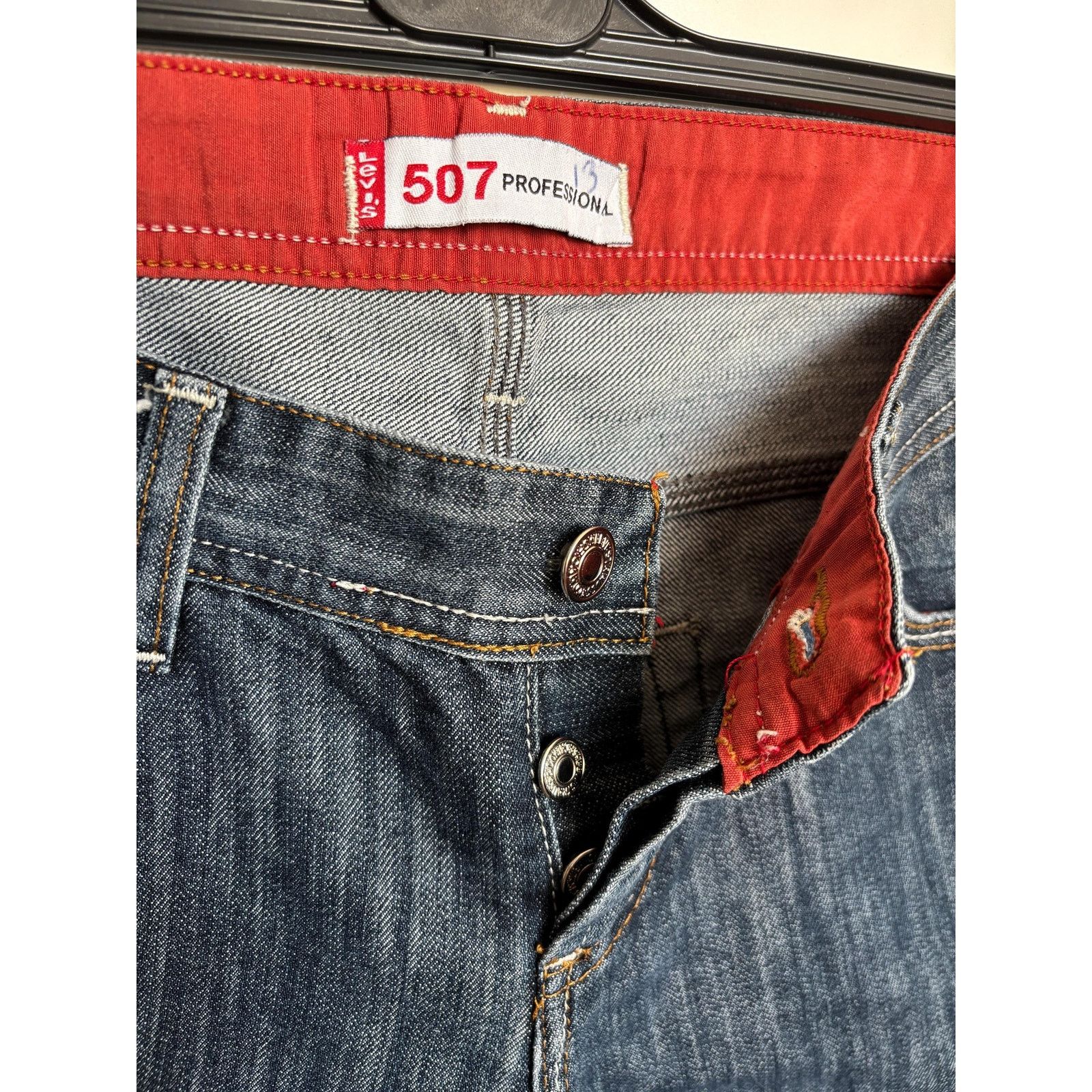 Levi's Levi’s 501 USA 1996 Jeans W31 L34 Red Waistband Button Fly Size US 31 - 5 Thumbnail