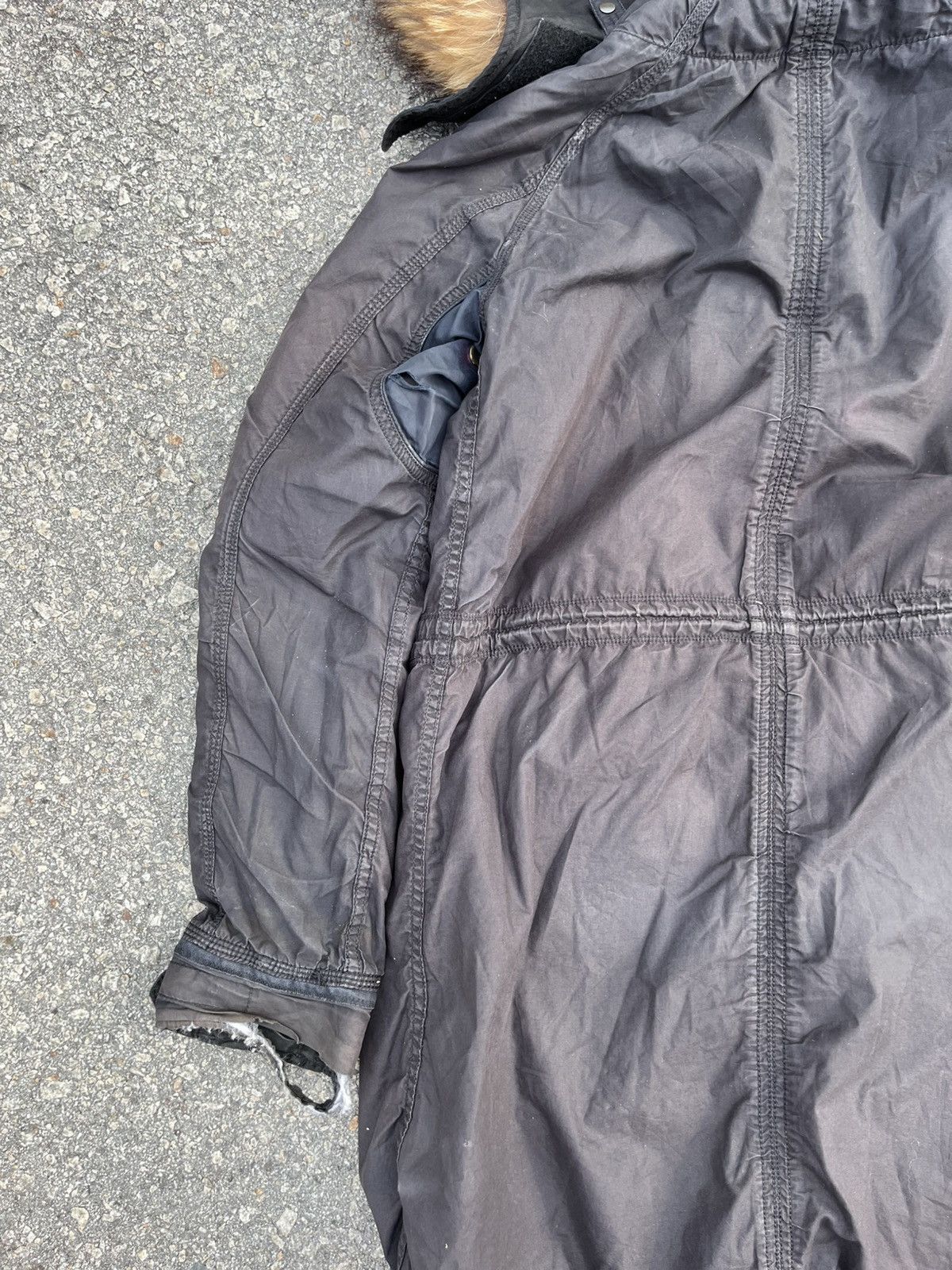 GOA Thrashed!! Very worn G.O.A parkas Size US M / EU 48-50 / 2 - 10 Thumbnail
