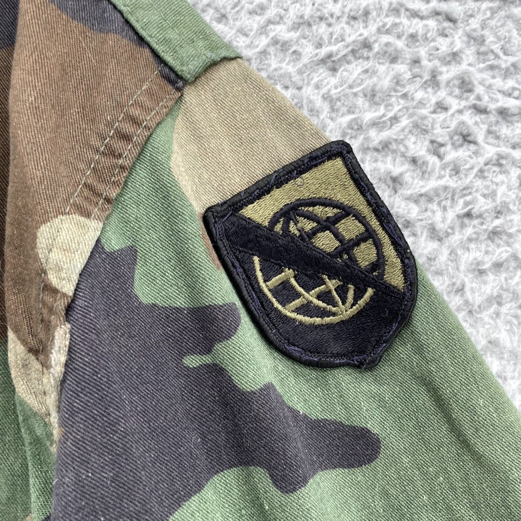 Vintage VINTAGE US Army Jacket Men's Camo Woodland Field Utility Barn Workwear Outdoor M Mens Size US M / EU 48-50 / 2 - 3 Thumbnail