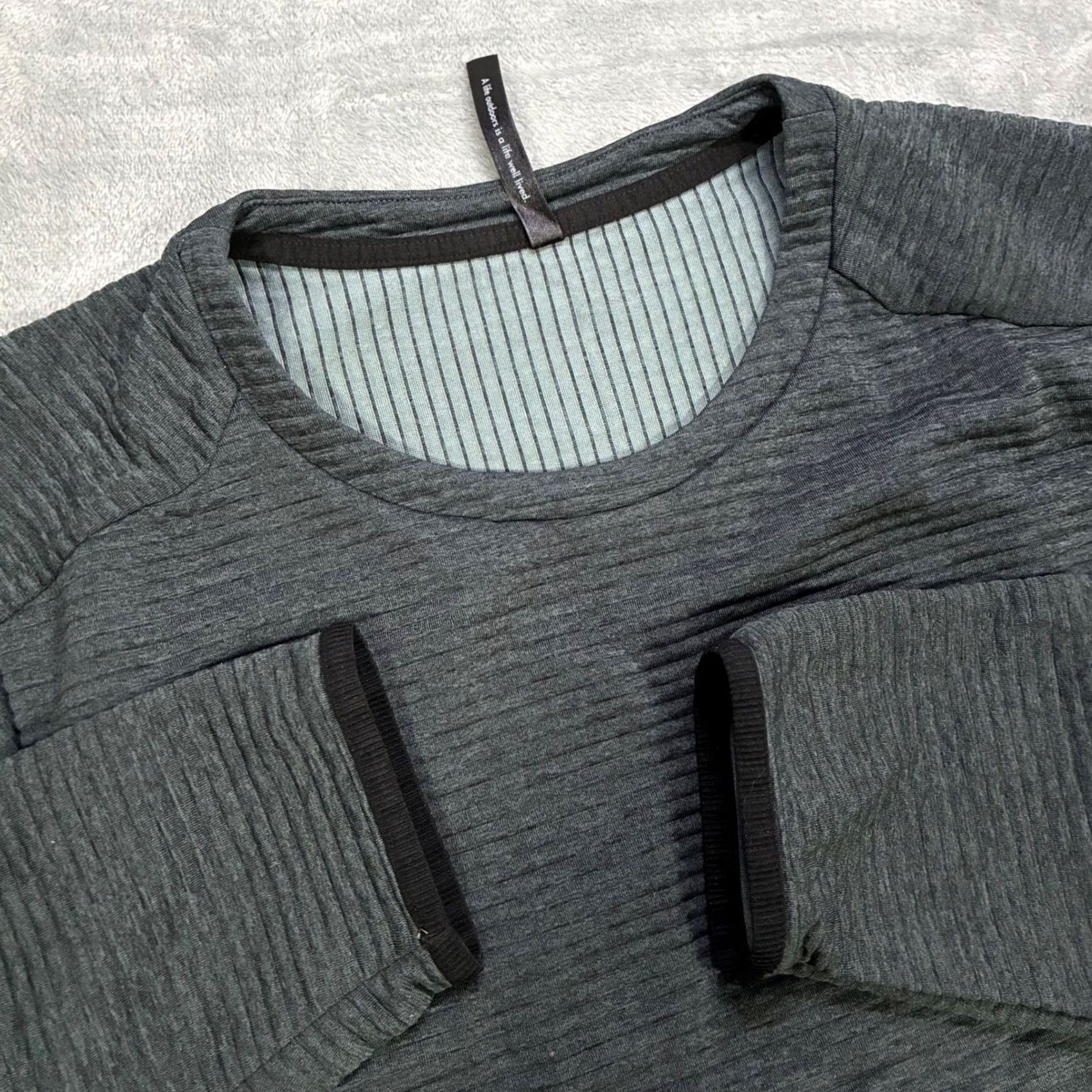Vintage REI Co Op Charcoal Gray L Textured Crew Neck Long Sleeve Pullover Top Men's Size US L / EU 52-54 / 3 - 3 Thumbnail