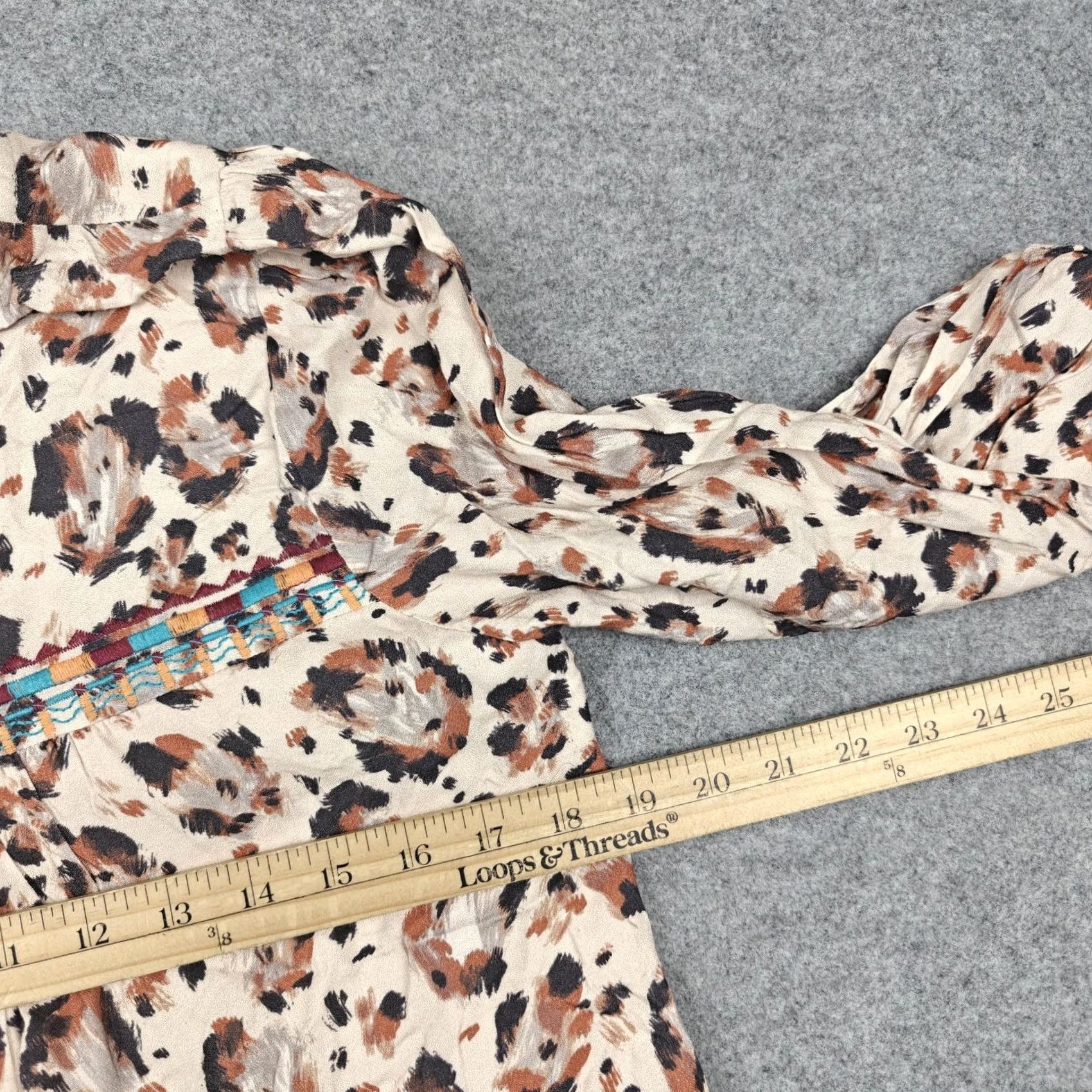 Vintage Savanna Jane Blouse Womens S Beige Leopard Embroidered Tunic Top Long Sleeve Shirt Size S / US 4 / IT 40 - 7 Thumbnail
