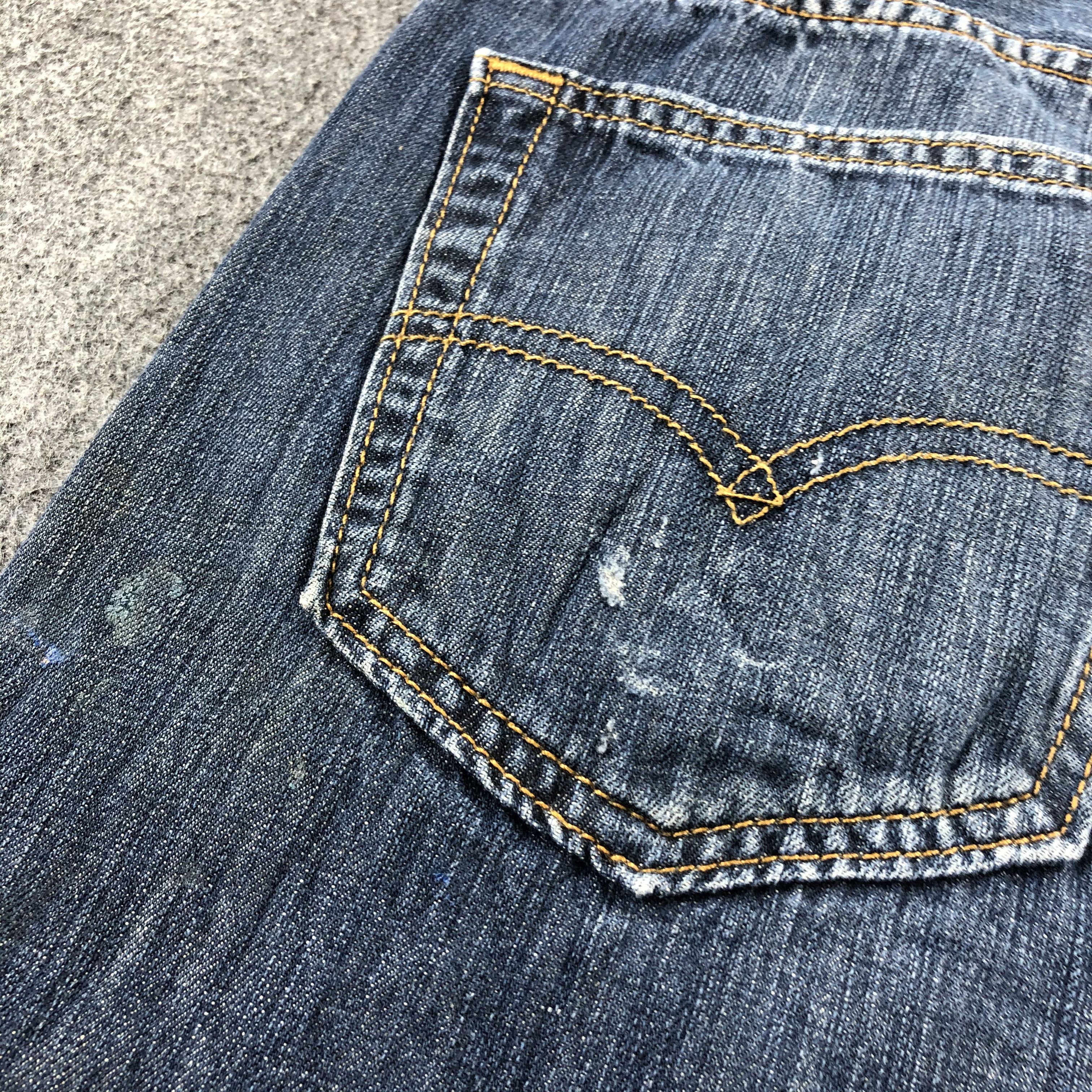 Levi's Vintage Blue Wash Levis 569 Jeans-J2596 Size US 35 - 7 Thumbnail