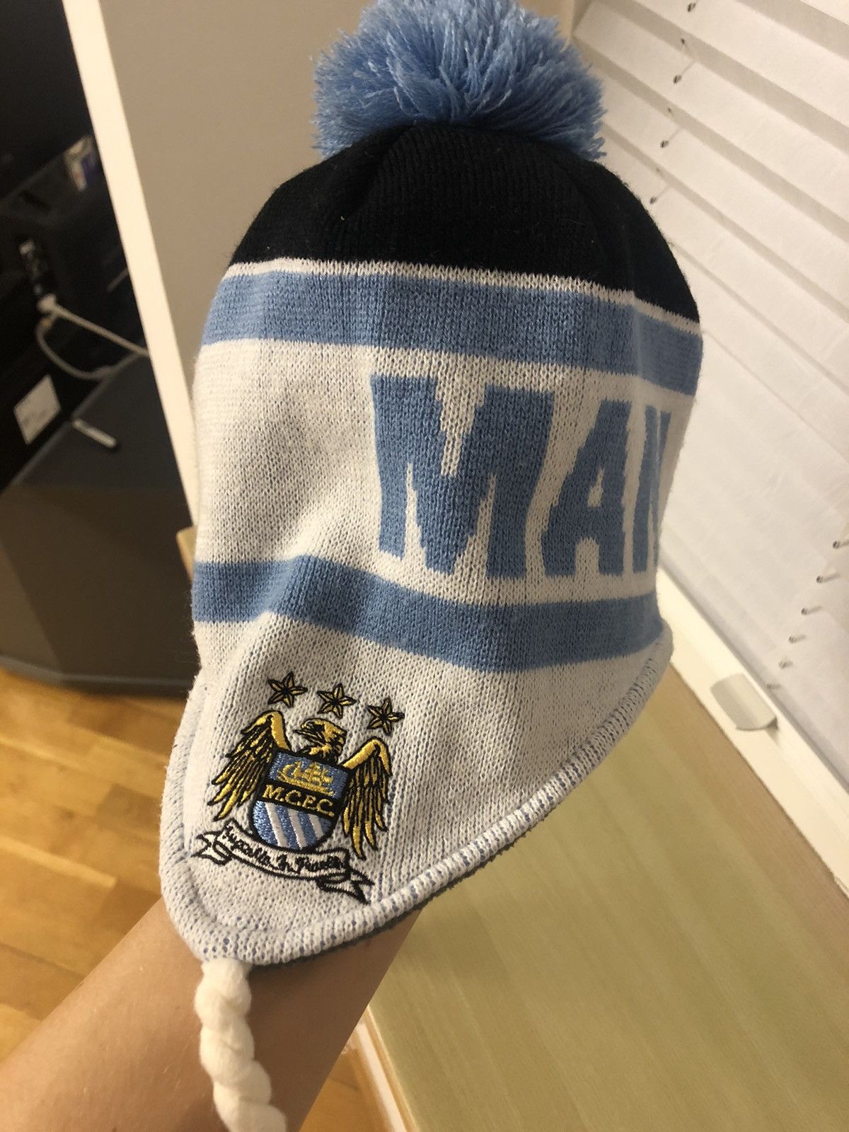 New Era × Vintage MANCHESTER CITY VINTAGE FOOTBALL RARE SOCCER BEANIE HAT Size ONE SIZE - 5 Thumbnail