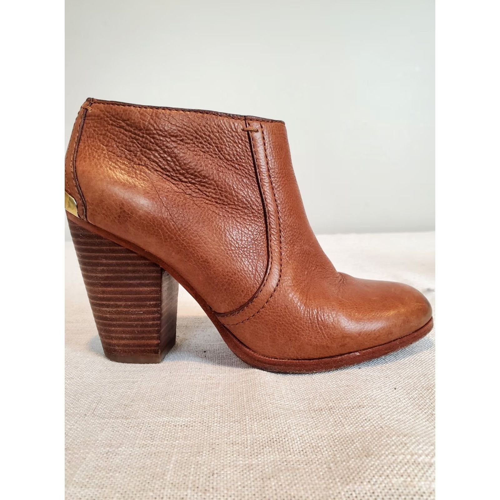 Coach VINTAGE COACH Hattie Brown Safari Leather Ankle Bootie Women's US 6B Block Heel Shoes Size US 6 / IT 36 - 2 Thumbnail