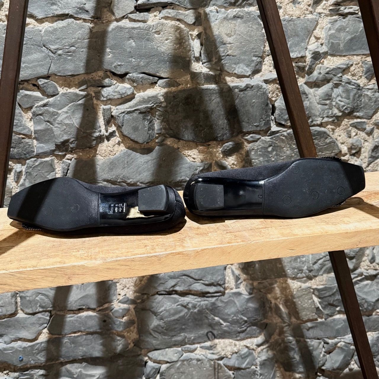Roger Vivier Roger Vivier Belle Vivier Strass Black Satin Ballet Flats Size US 7 / IT 37 - 9 Thumbnail