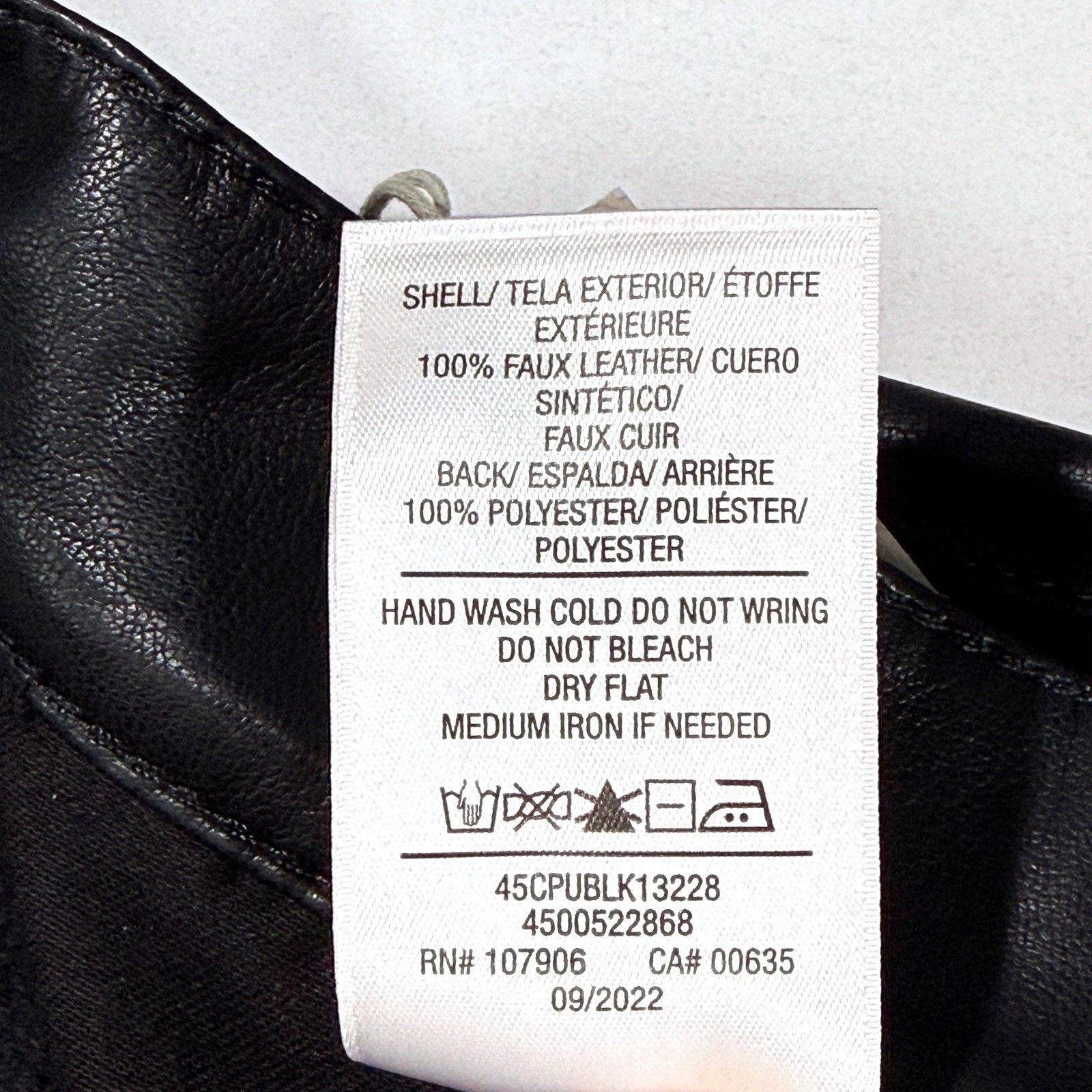 Hudson Hudson Remi High-Rise Black Vegan-Friendly Leather Pants Size 25" / US 0 / IT 36 - 9 Thumbnail