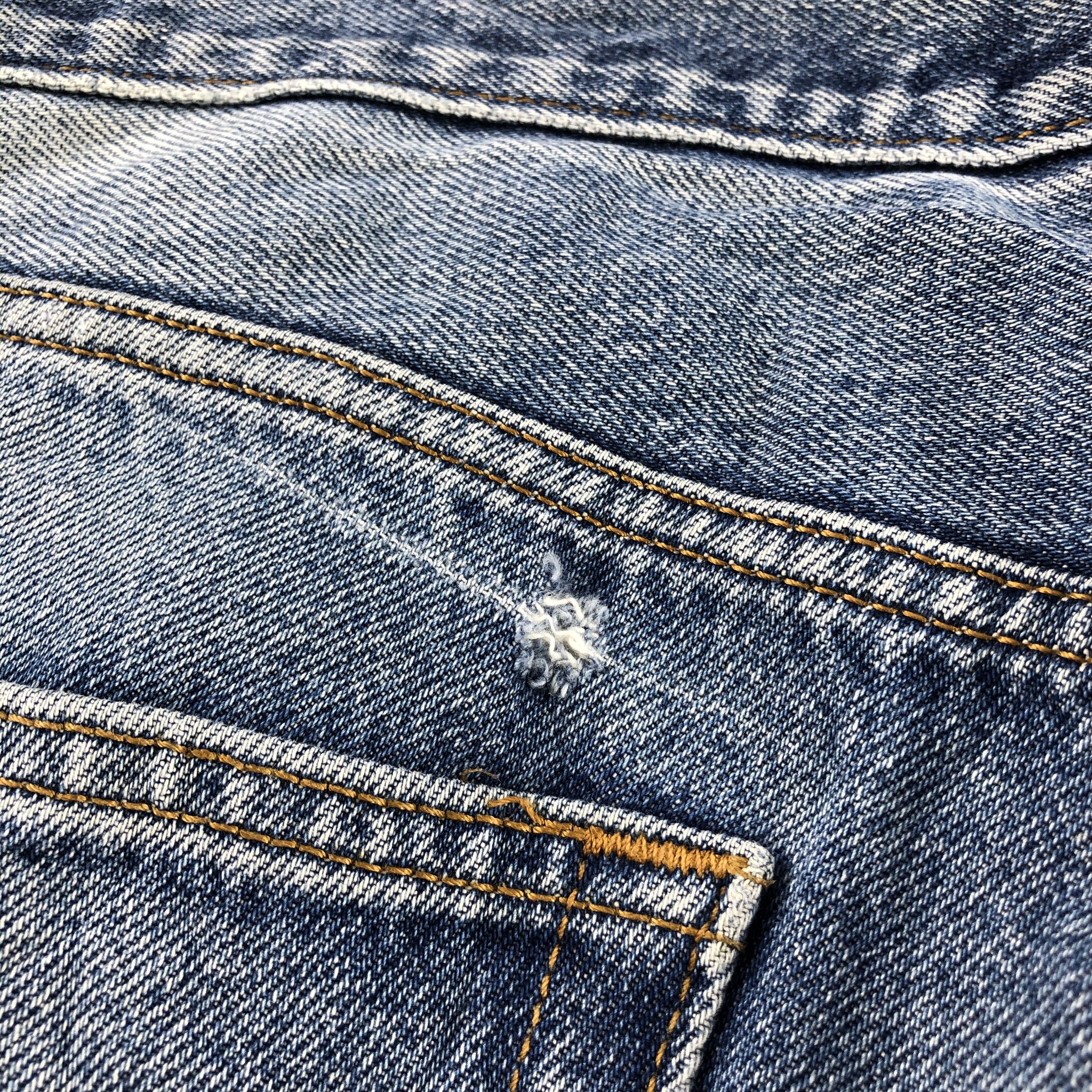 Levi's Vintage Levi's 505 Jeans Distress Regular Fit Denim KJ972 Size US 36 / EU 52 - 9 Thumbnail