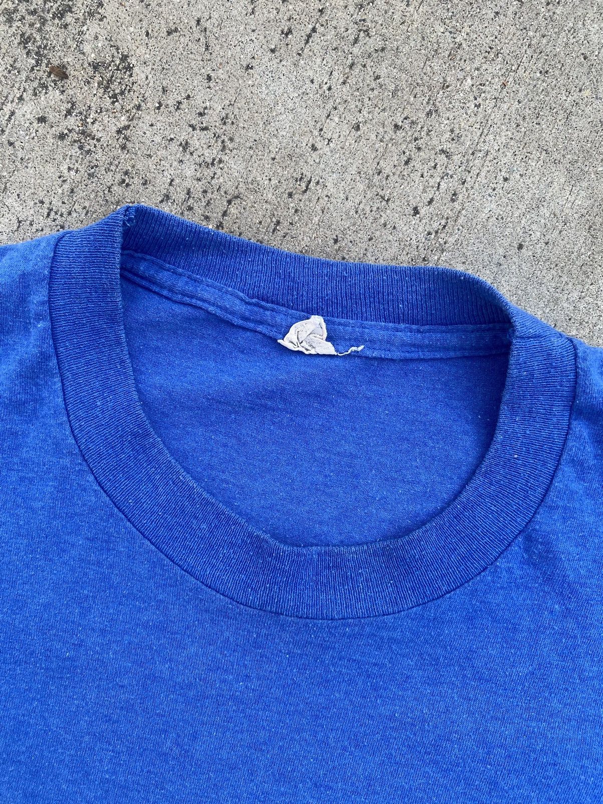 Vintage VINTAGE Cute Dogs Tee Size US L / EU 52-54 / 3 - 4 Thumbnail