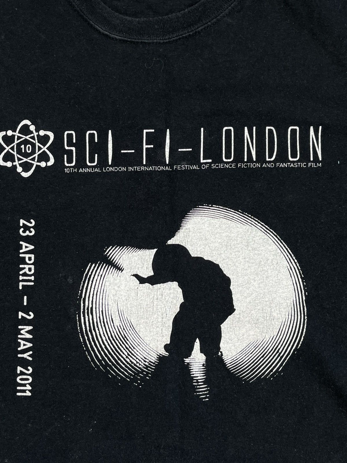 Band Tees Vintage Y2K 2011 Sci-Fi-London festival big logo tee size M Size US M / EU 48-50 / 2 - 5 Thumbnail