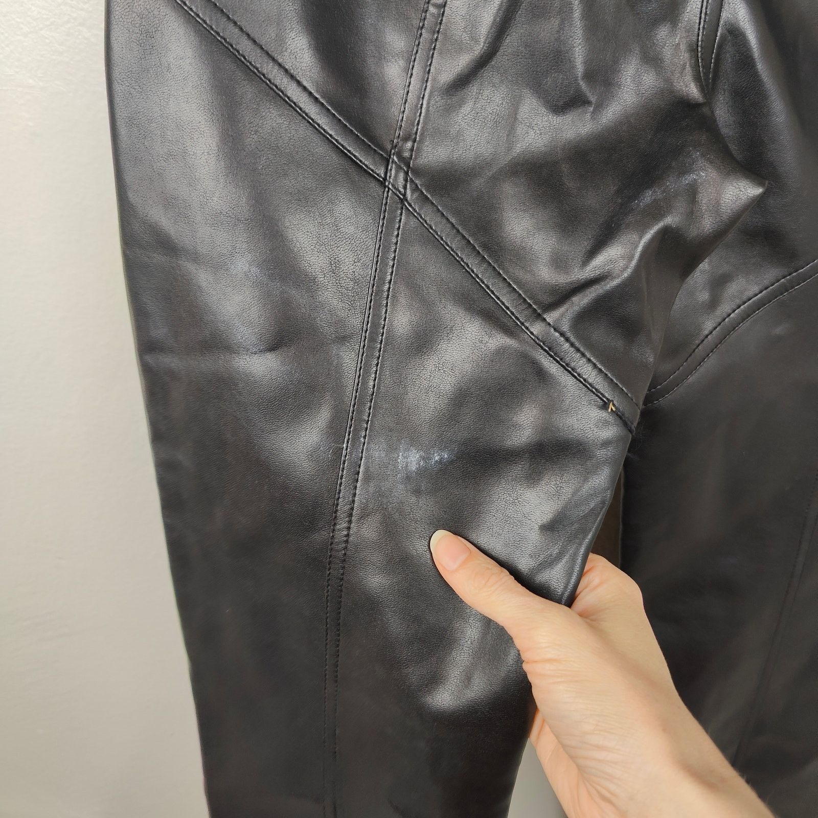 Aritzia Aritzia Wilfred The Rebel Pant Womens 4 Black Faux Leather Size 27" / US 4 / IT 40 - 5 Thumbnail