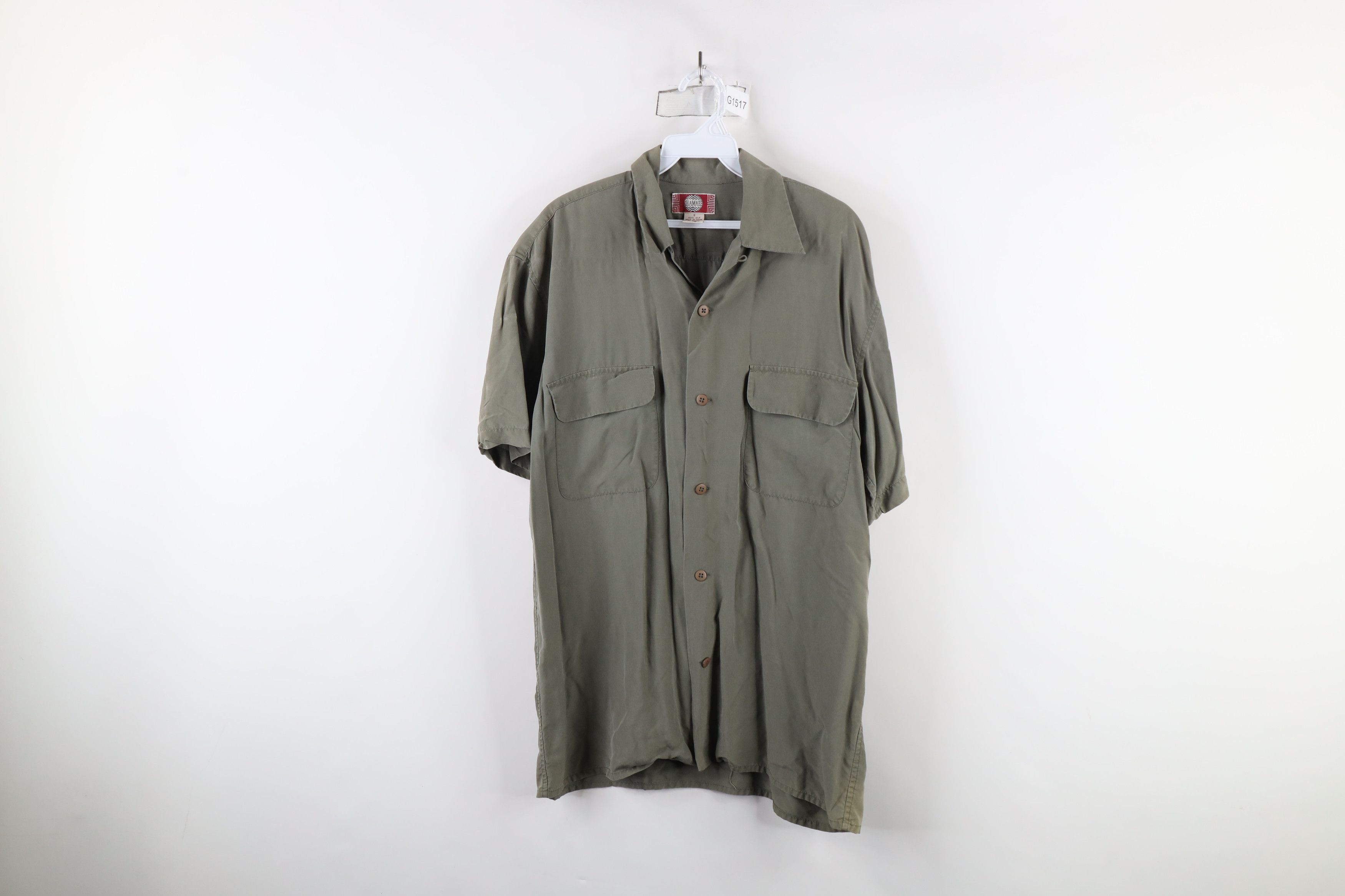 Vintage Vintage 90s Streetwear Silk Looped Collar Board Button Shirt Size US S / EU 44-46 / 1 - 1 Thumbnail