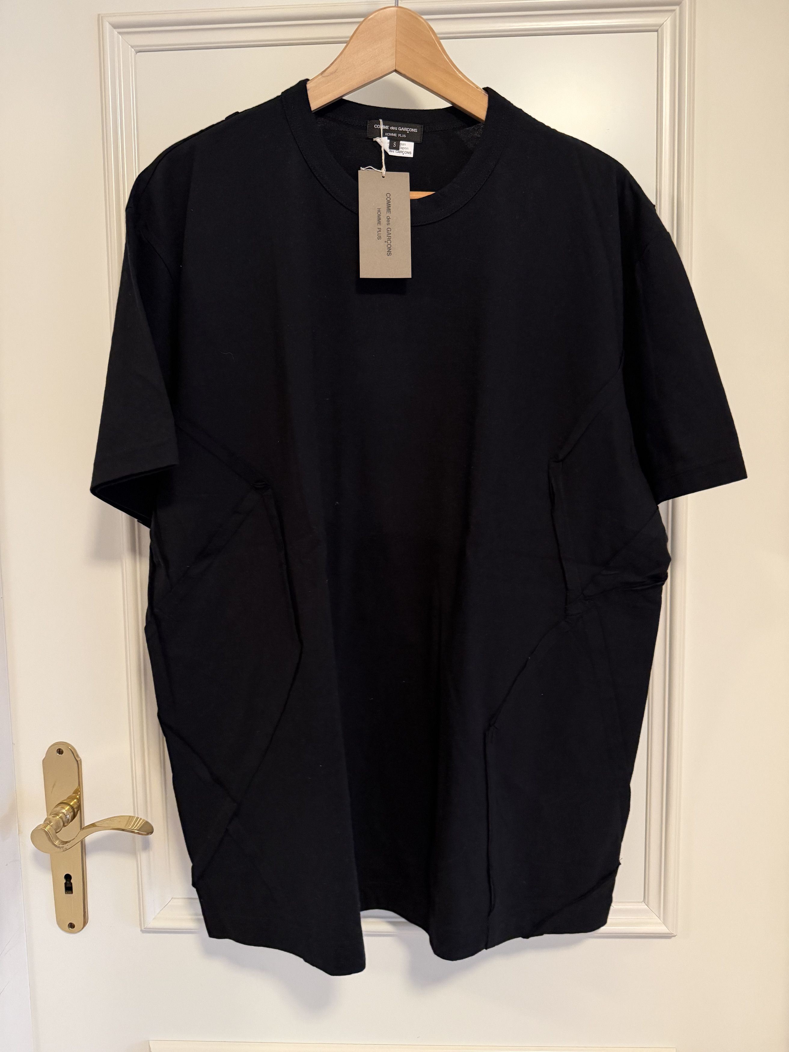 Comme des Garcons Homme Plus Edged Panel Stitch Jersey T-Shirt 'Black' Size US S / EU 44-46 / 1 - 1 Thumbnail