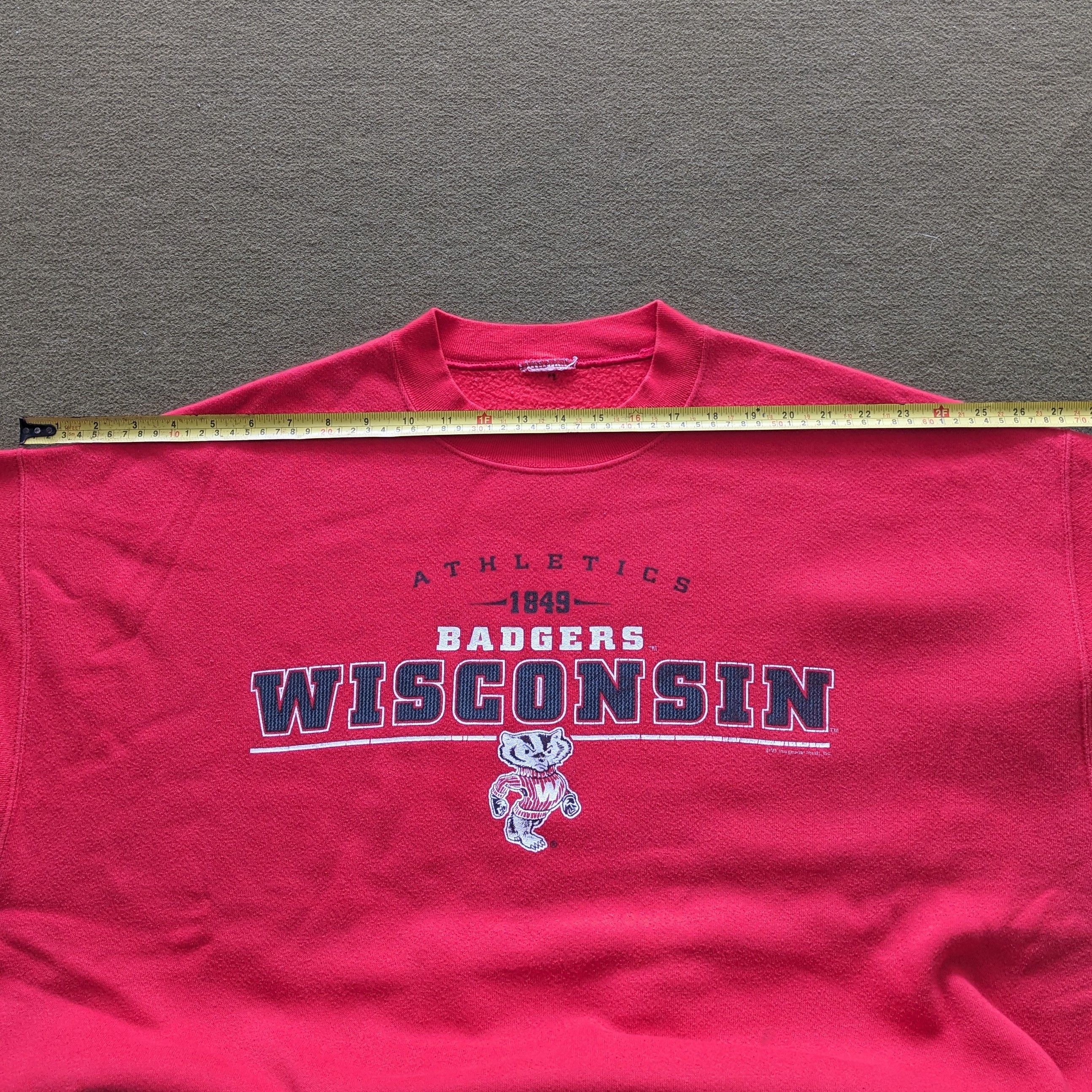 NFL Vintage WISCONSIN BADGERS Football NFL Sweatshirt Size US XXL / EU 58 / 5 - 5 Thumbnail