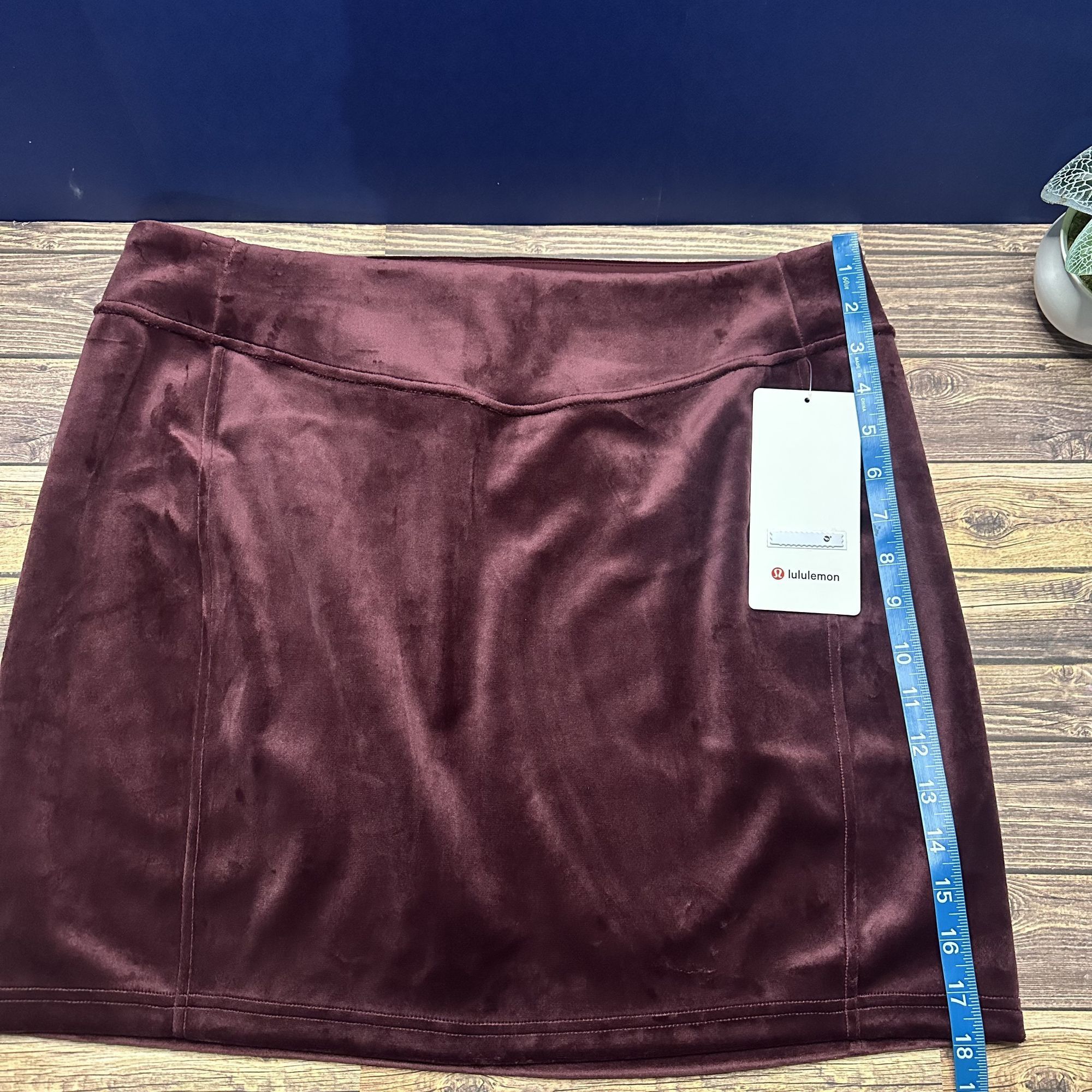 Lululemon Lululemon Scuba High Rise Mini Skirt Velvet NWT Size XL Size 34" / US 12 / IT 48 - 6 Thumbnail
