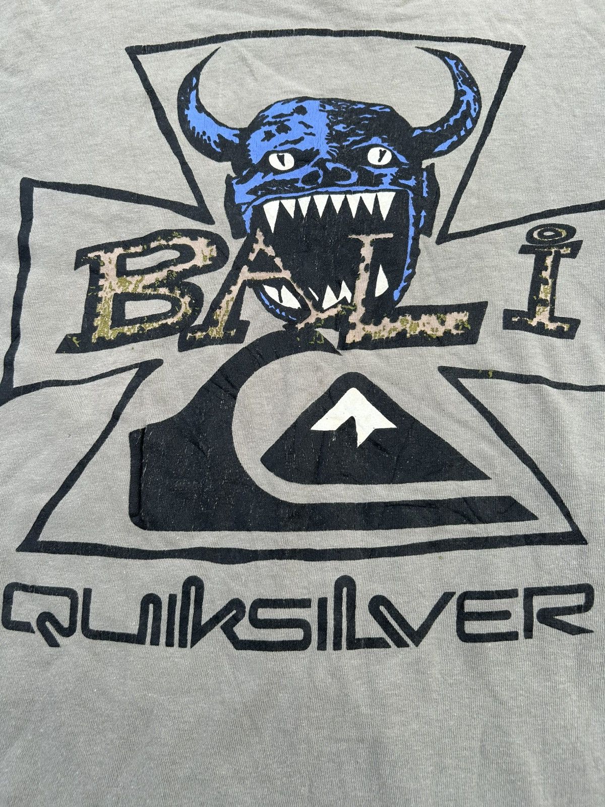 Stussy 90S' THRASHED VINTAGE QUIKSILVER SKULL BALI SUNFADED shirts Size US XL / EU 56 / 4 - 5 Thumbnail