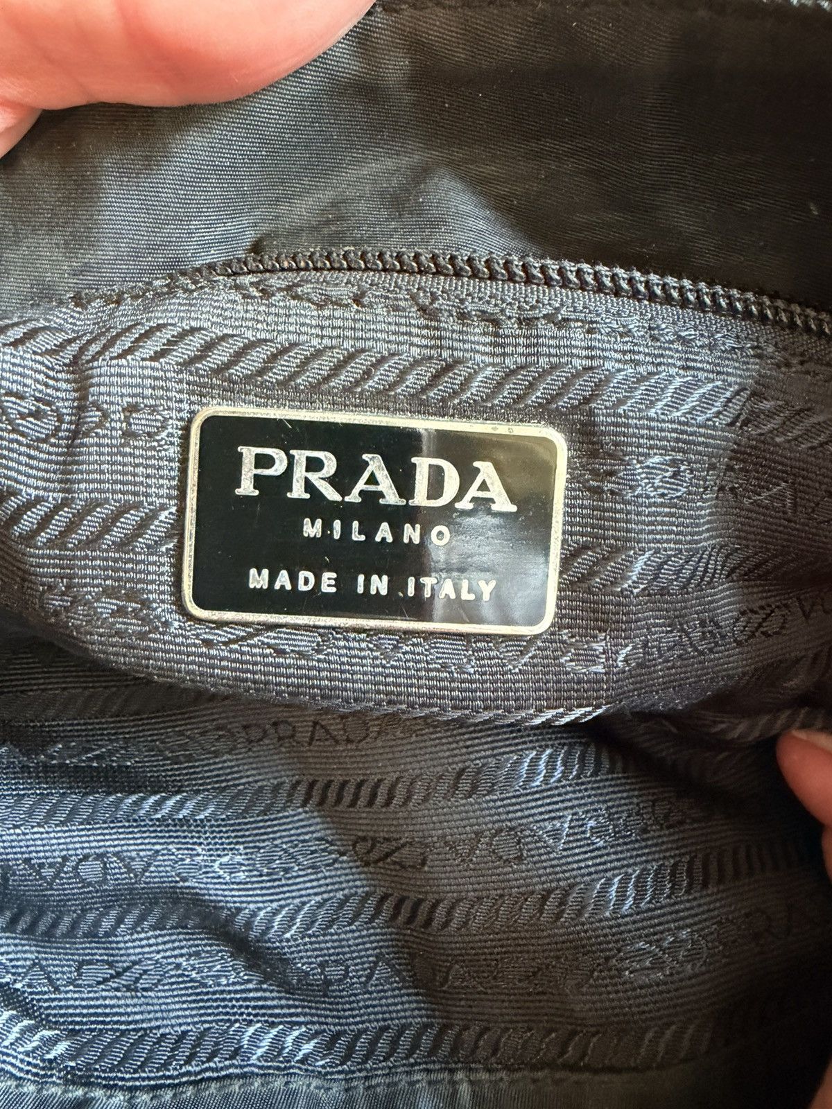 Prada VINTAGE Prada Classic Black Tessuto Nylon Shoulder Bag Size ONE SIZE - 9 Thumbnail