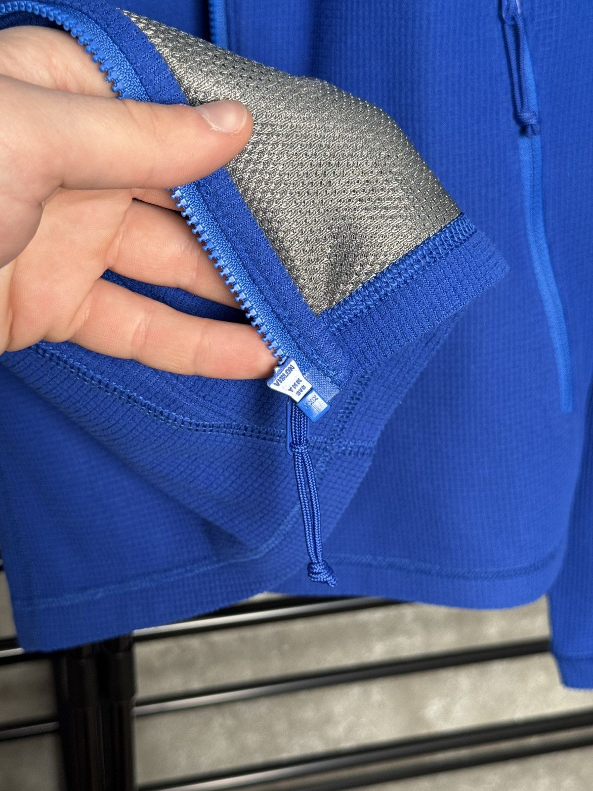 Arc'teryx Rare Arc’teryx flecce Size M / US 6-8 / IT 42-44 - 7 Thumbnail