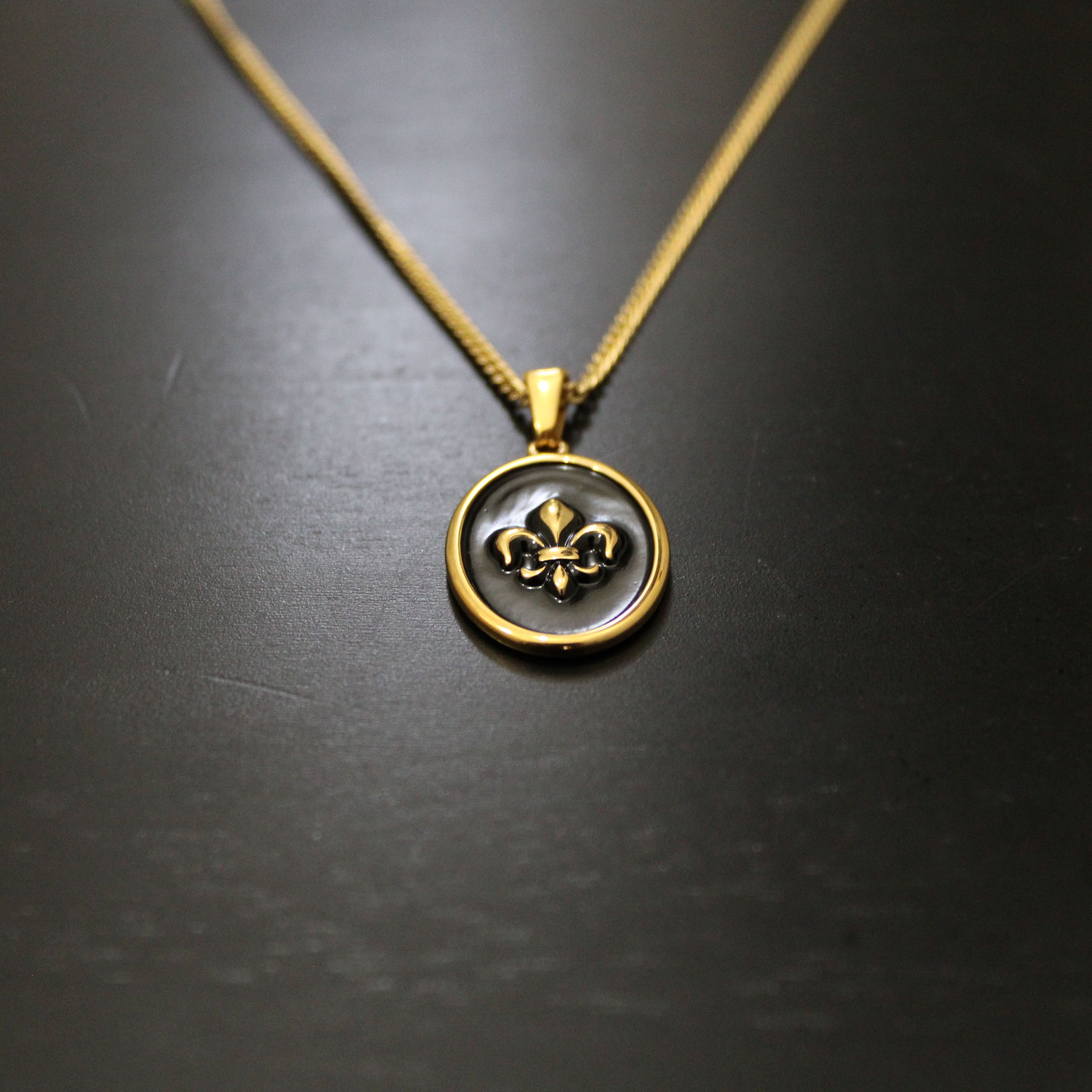 Jewelry × Vintage Gold Enamel Fleur De Lis Pendant Chain Necklace Size ONE SIZE - 4 Thumbnail
