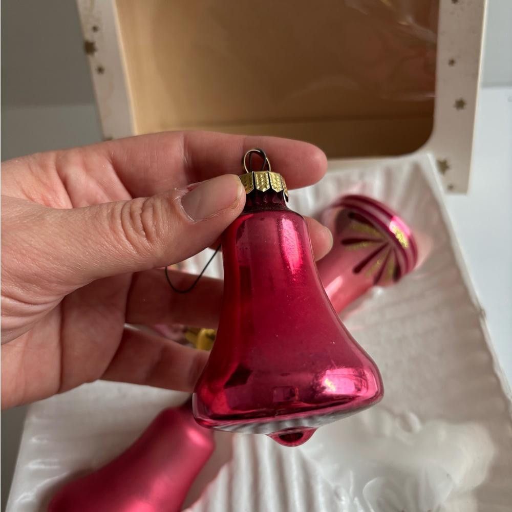 Designer 4 Vintage Pink Christmas Bell Ornaments Size ONE SIZE - 4 Thumbnail