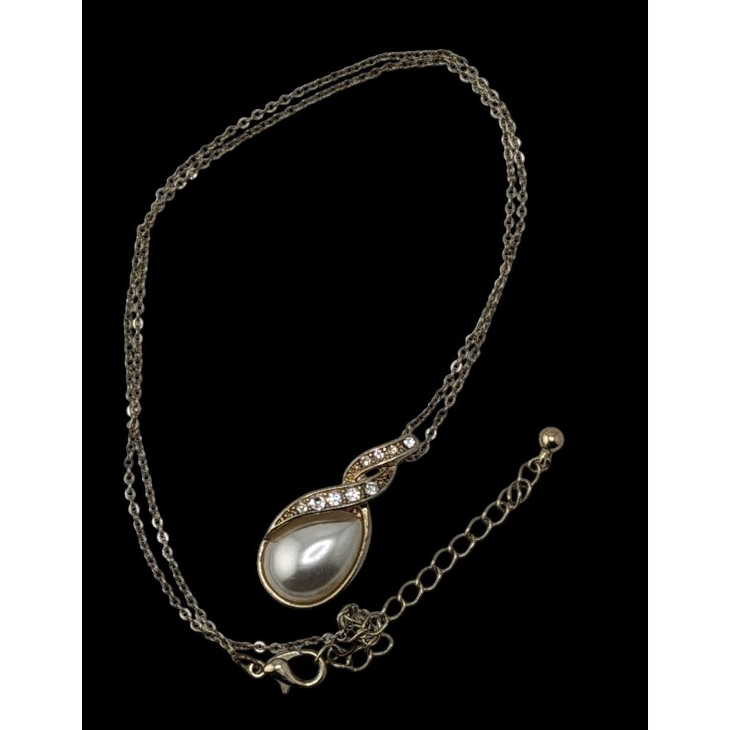 Other Elegant Faux Pearl Necklace With Gold-Tone Metal & Crystal A Size ONE SIZE - 3 Thumbnail