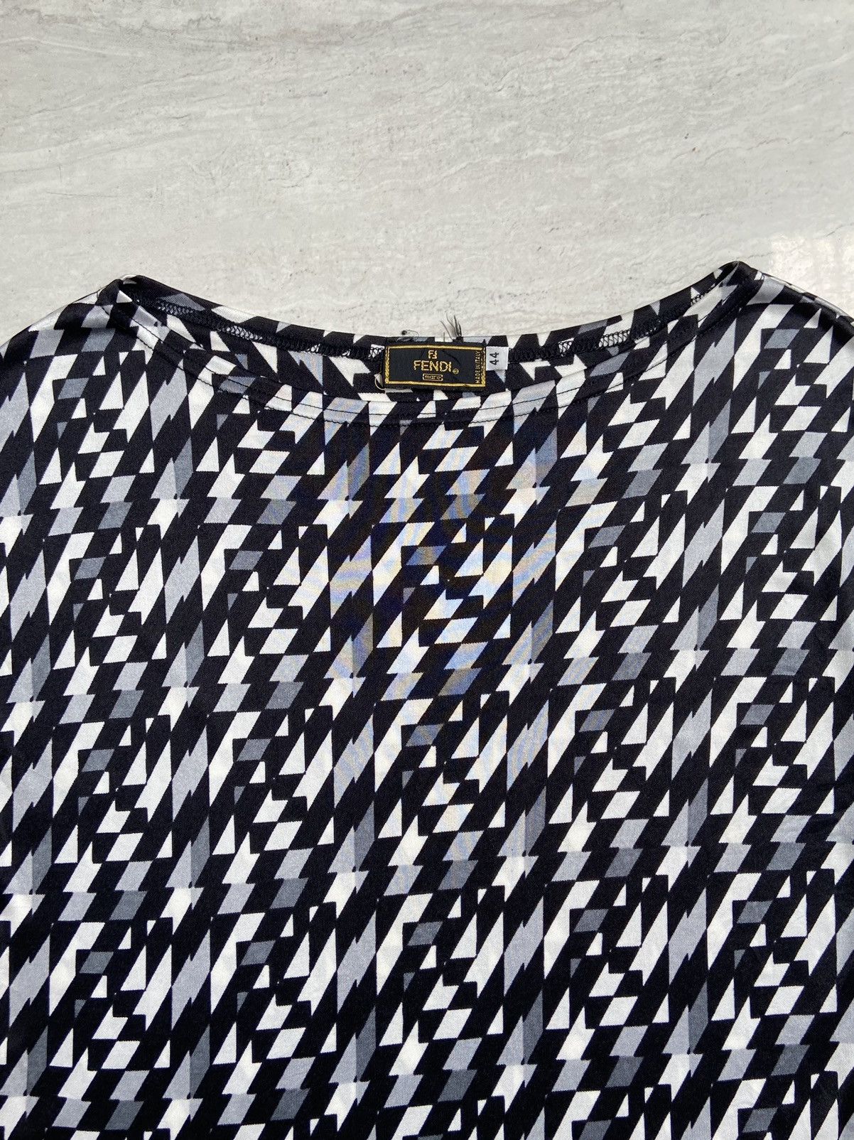 Fendi FENDI Motive T-shirt Size US XXS / EU 40 - 9 Thumbnail