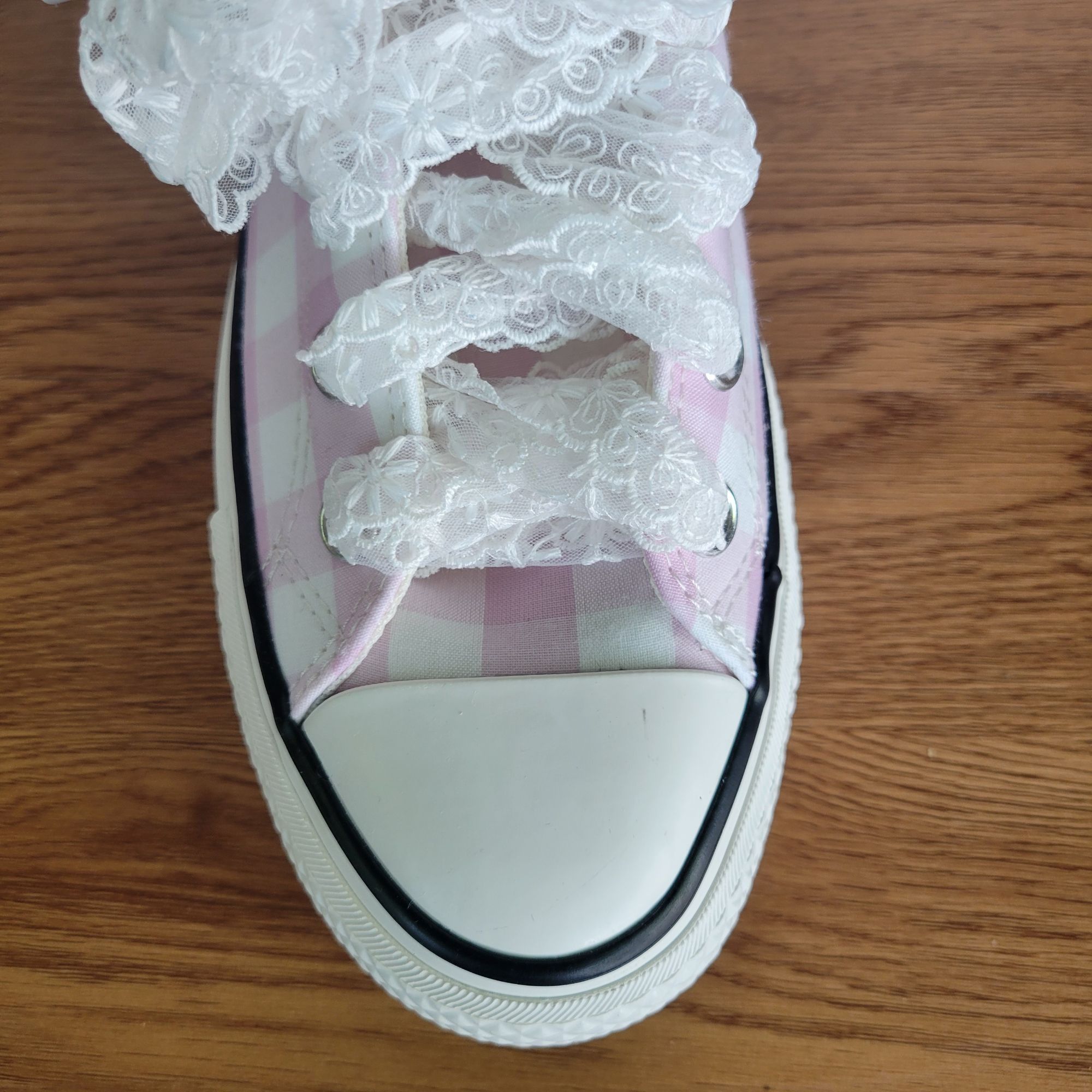 Converse ⭐Converse Chuck Taylor Lift Platform Gingham 8 Women Shoes S Size US 8 / IT 38 - 11 Thumbnail