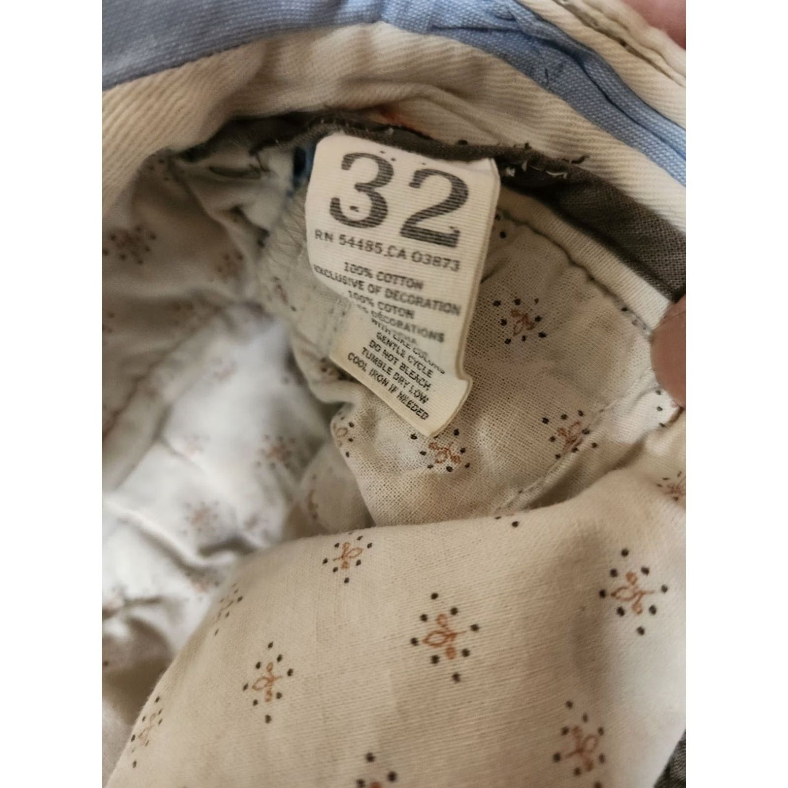 American Eagle Outfitters VINTAGE? American Eagle Mens Blue Patchwork Cargo Shorts 34 Plaid Cargo Shorts Blue Men Casual Travel Shorts Mens 34 Blue - Mens Size US 34 / EU 50 - 4 Thumbnail