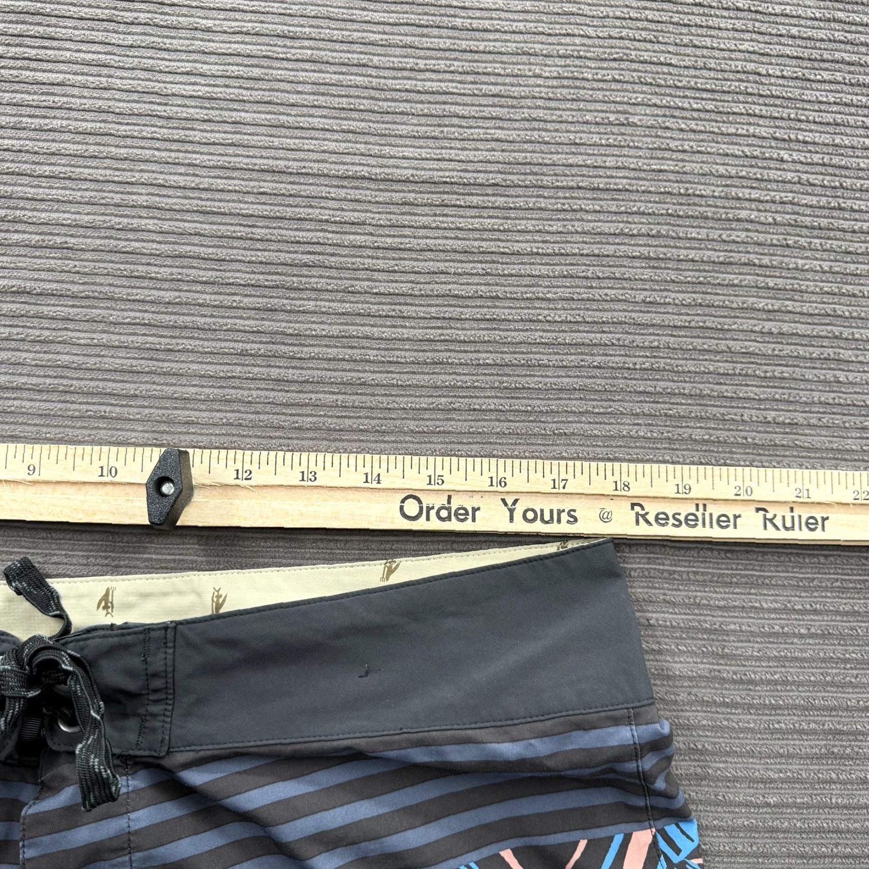 Patagonia Patagonia Board Shorts Mens 36 Blue Black Palm Print Swim Trunks Surf Pocket Size US 36 / EU 52 - 4 Thumbnail