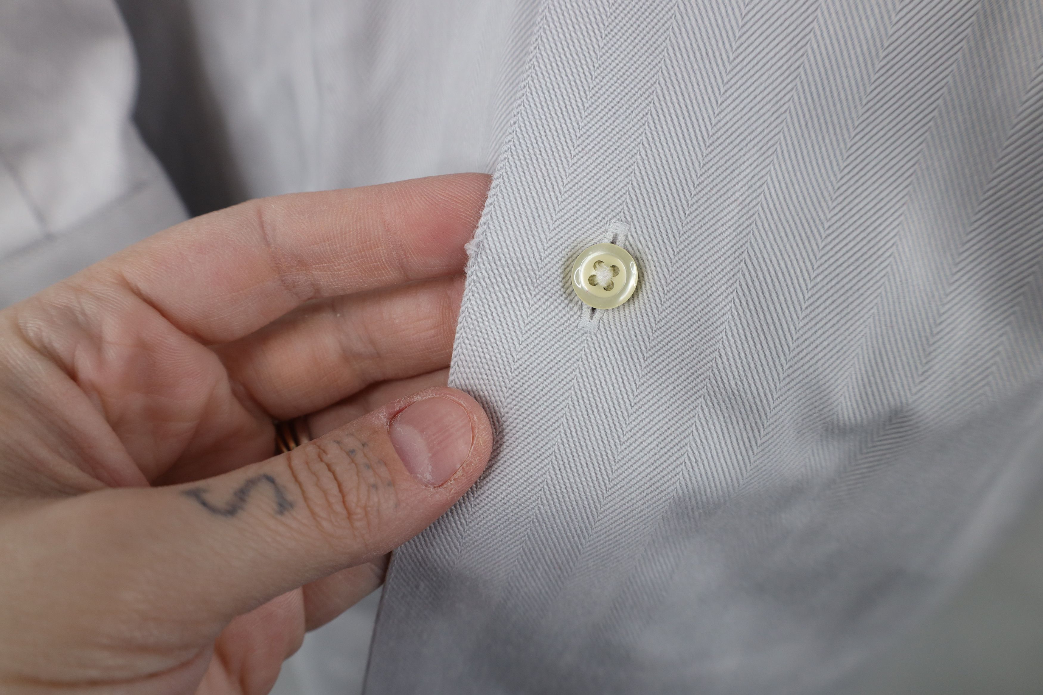 Brooks Brothers × Vintage Vintage Brooks Brothers Herringbone Collared Button Shirt Size US M / EU 48-50 / 2 - 4 Thumbnail