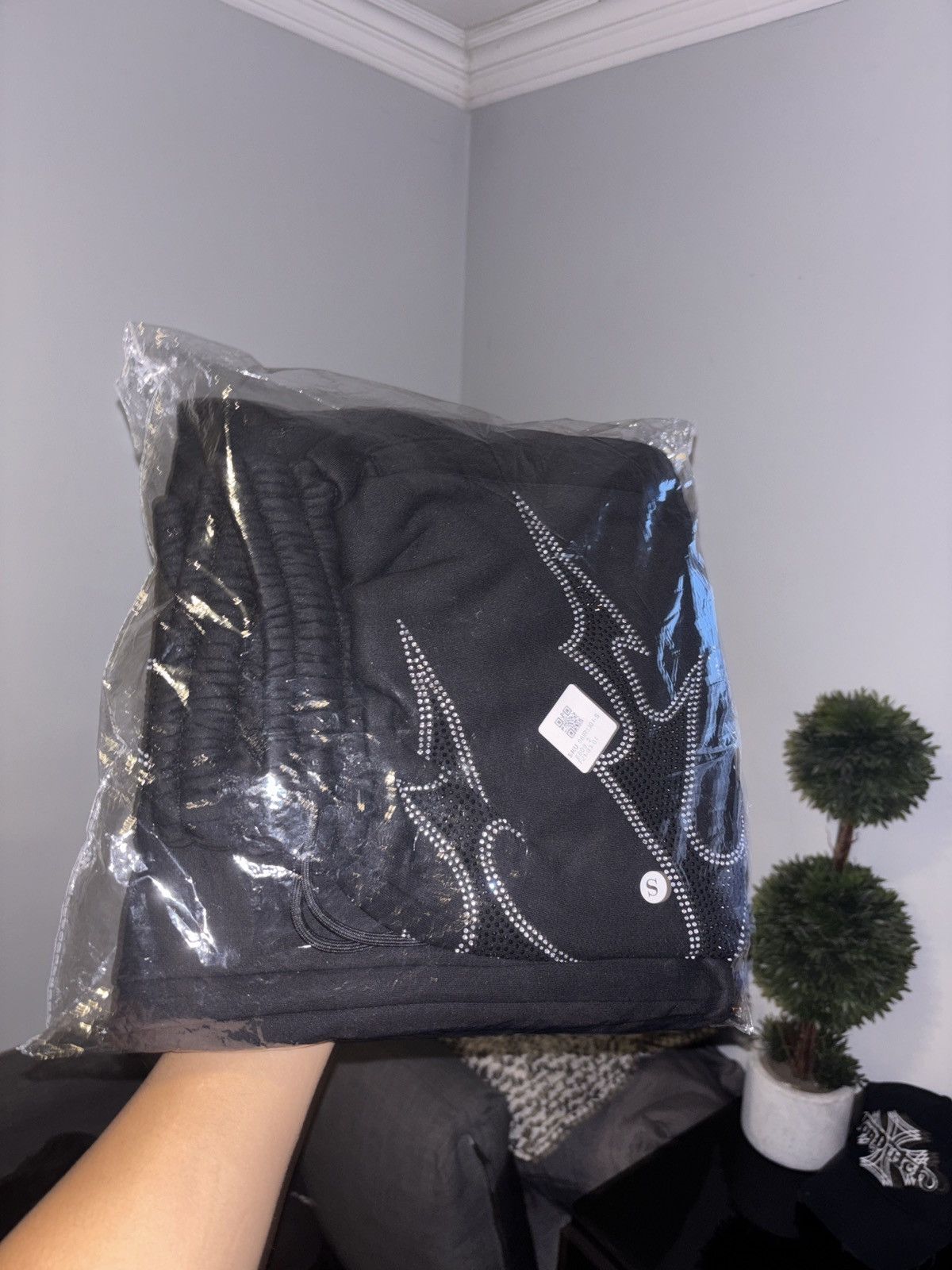 Other Thorn Sweatpants Black - Unpractical Size US 30 / EU 46 - 2 Thumbnail