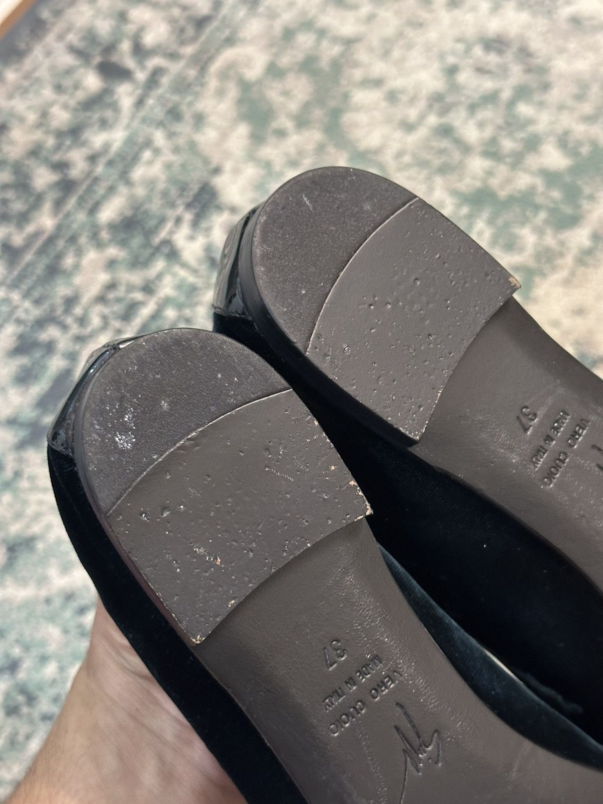 Giuseppe Zanotti Giuseppe Zanotti Black Velvet Metal Cap Toe Oxfords Size 37 Size US 7 / IT 37 - 7 Thumbnail