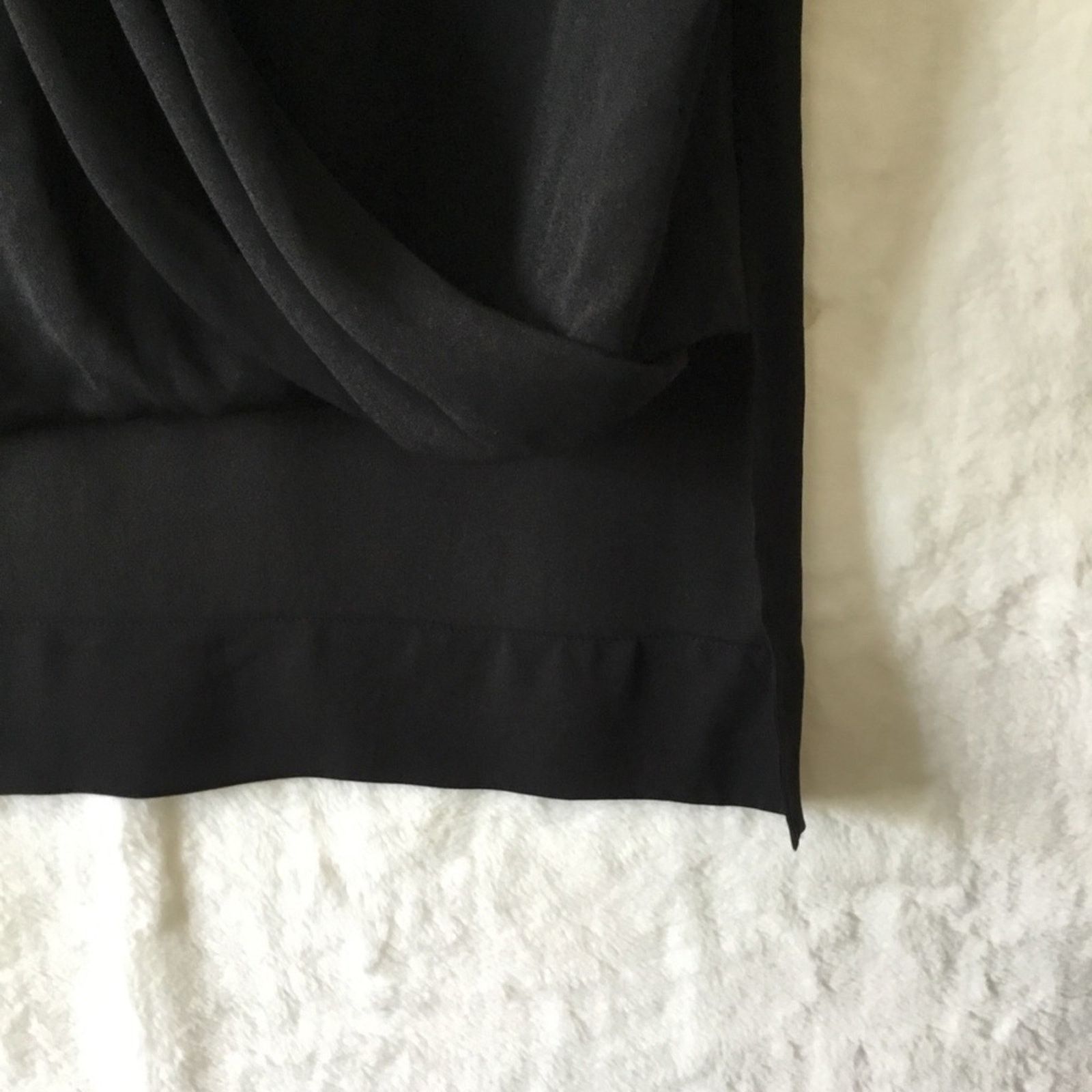 Bcbgmaxazria BCBGMaxAzria Black Drape Front Hi-Low Sheer Top Size XS / US 0-2 / IT 36-38 - 5 Thumbnail