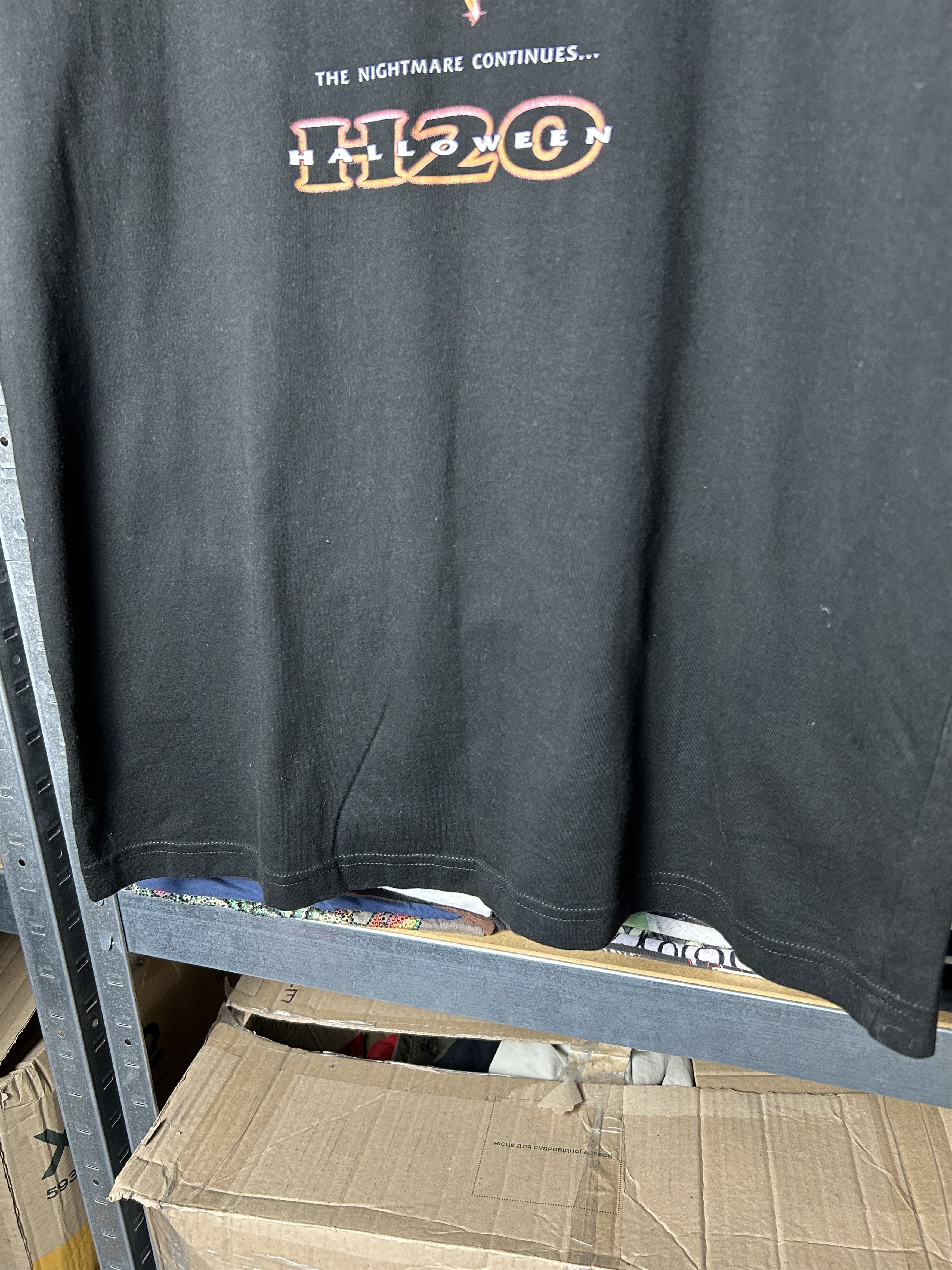 Vintage Vintage 1998 Halloween H20 Horror Movie T-shirt Size US L / EU 52-54 / 3 - 7 Thumbnail