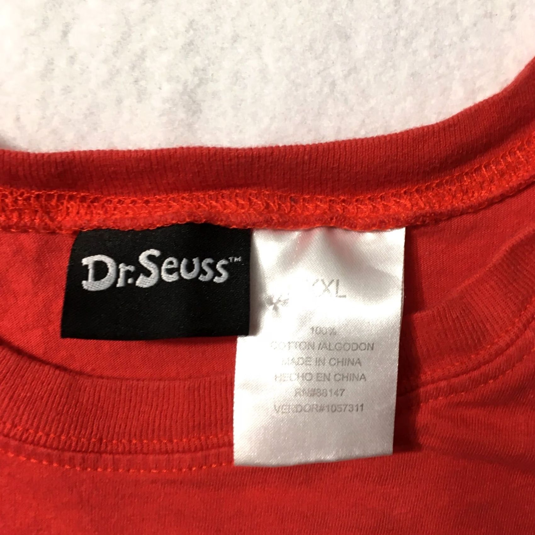 Vintage Dr. Seuss How the Grinch & MAX Stole Christmas T Shirt Size 2XL RED Size US XXL / EU 58 / 5 - 3 Thumbnail