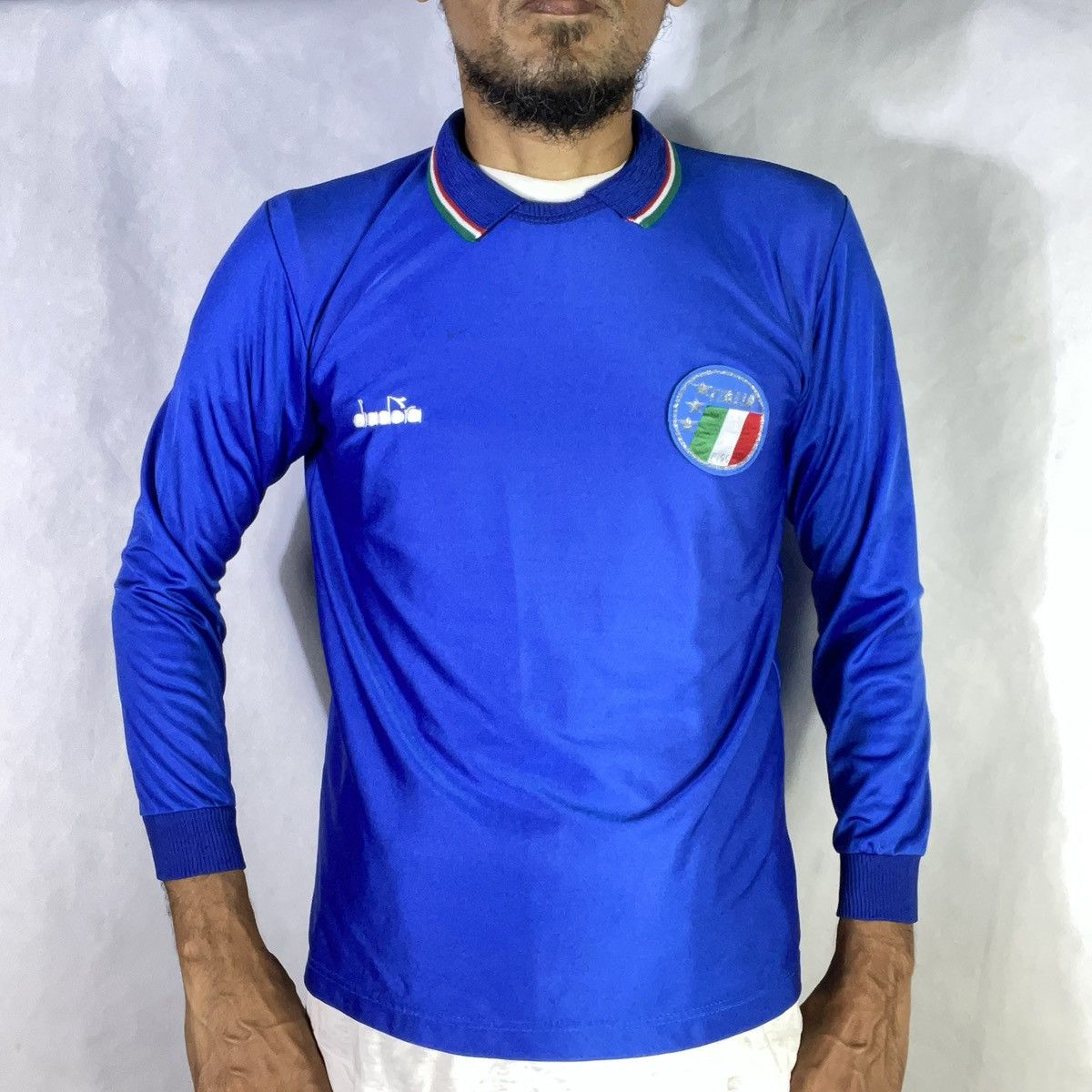 Diadora Rare! Vintage 80s Italy World Cup Jersey Italia L/S Size US S / EU 44-46 / 1 - 12 Thumbnail