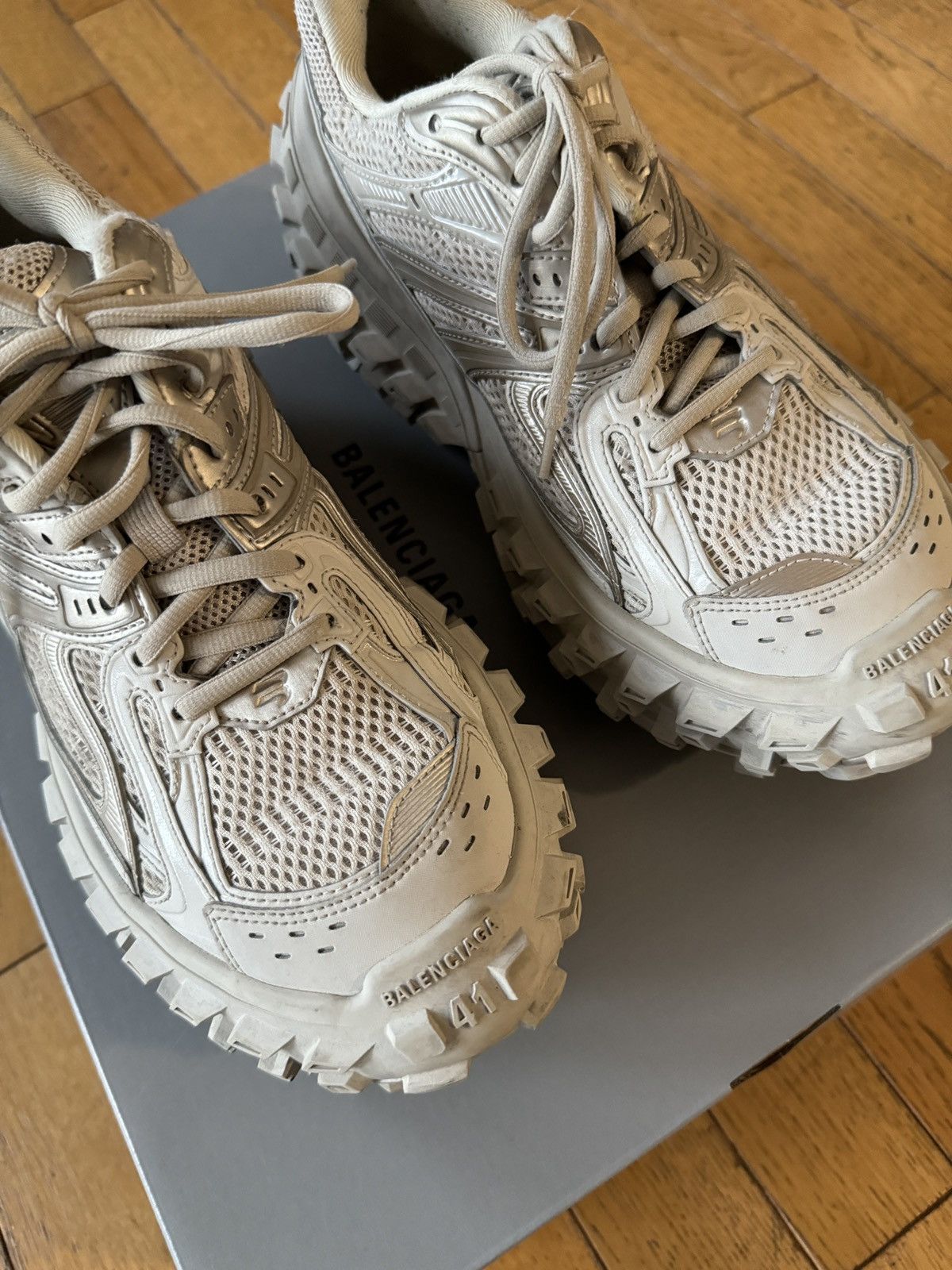 Balenciaga OG Balenciaga Defender Black 41 BOUNCER DEMNA YE CARTI Size US 8.5 / EU 41-42 - 14 Thumbnail