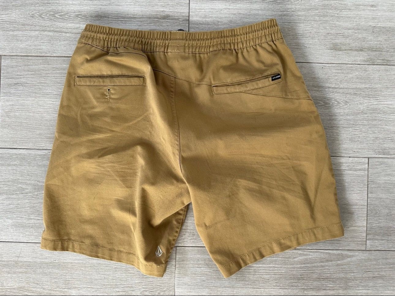 Volcom Volcom Frickin Elastic Waist 19" Chino Shorts Dark Khaki L Size US 36 / EU 52 - 5 Thumbnail