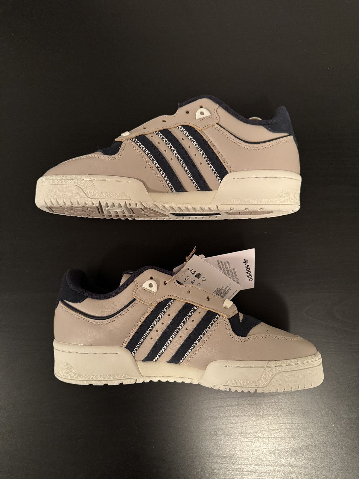 Adidas ADIDAS RIVALRY 86 LOW ALUMINA BLUE SPARK Size US 9 / EU 42 - 2 Thumbnail