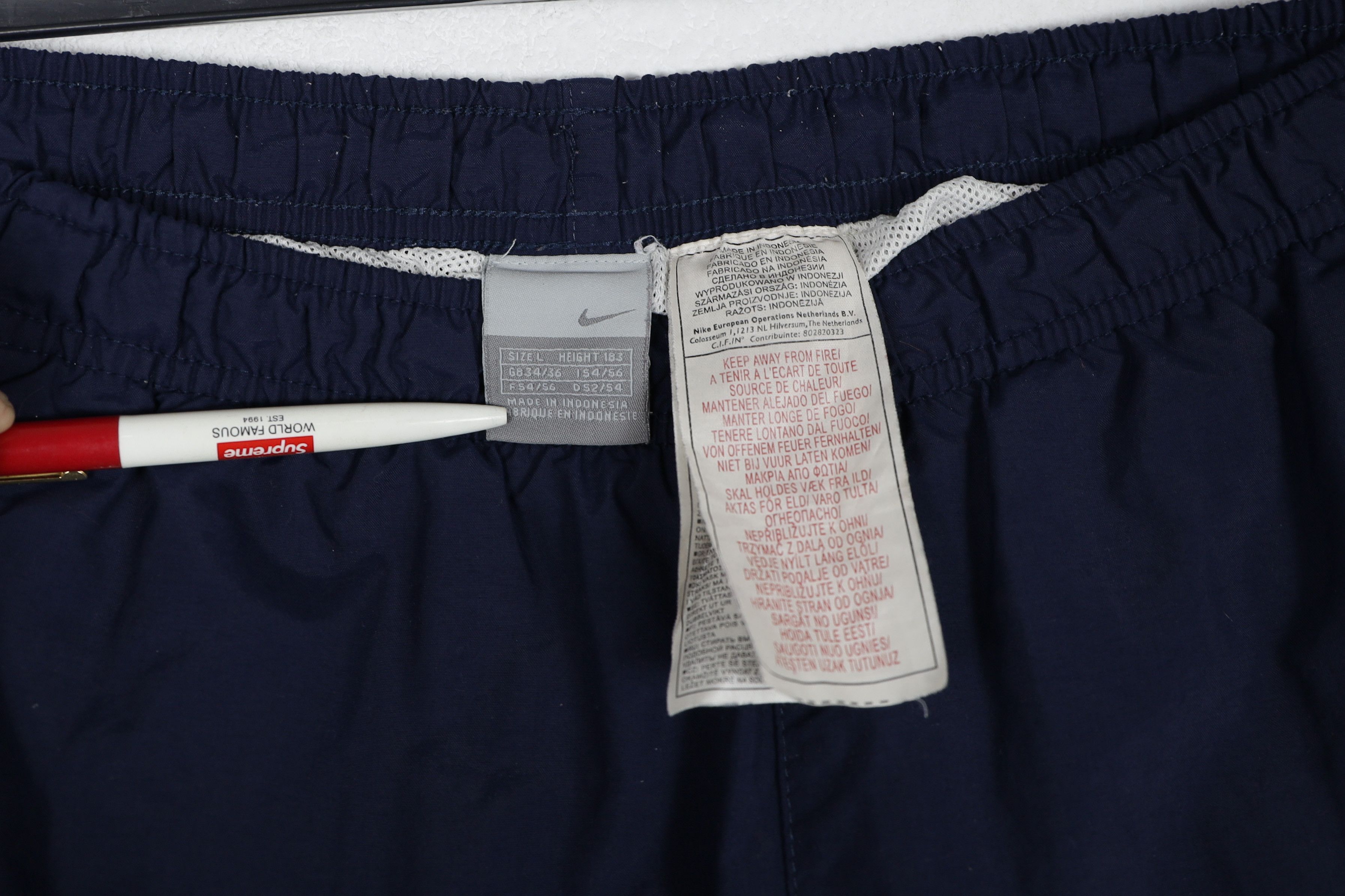 Nike Vintage Nike Swoosh Logo Sport Swim Shorts 90s Size US 34 / EU 50 - 5 Thumbnail