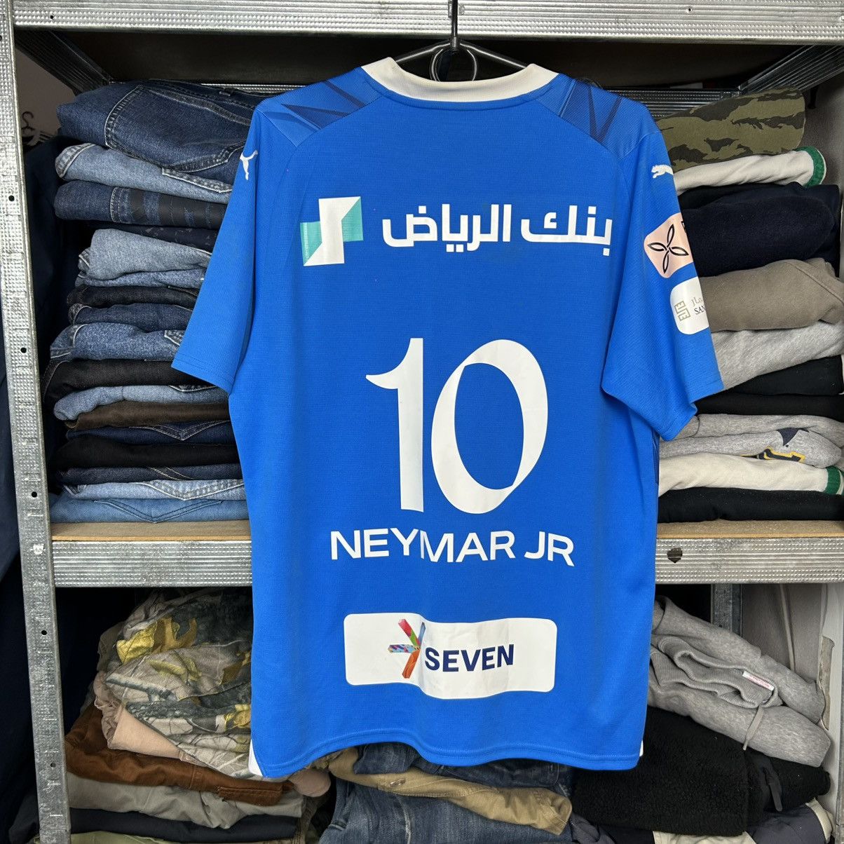 Puma Mens Puma Alhilal Neymar Jr 10 home 2023 soccer hersey Size US M / EU 48-50 / 2 - 15 Thumbnail