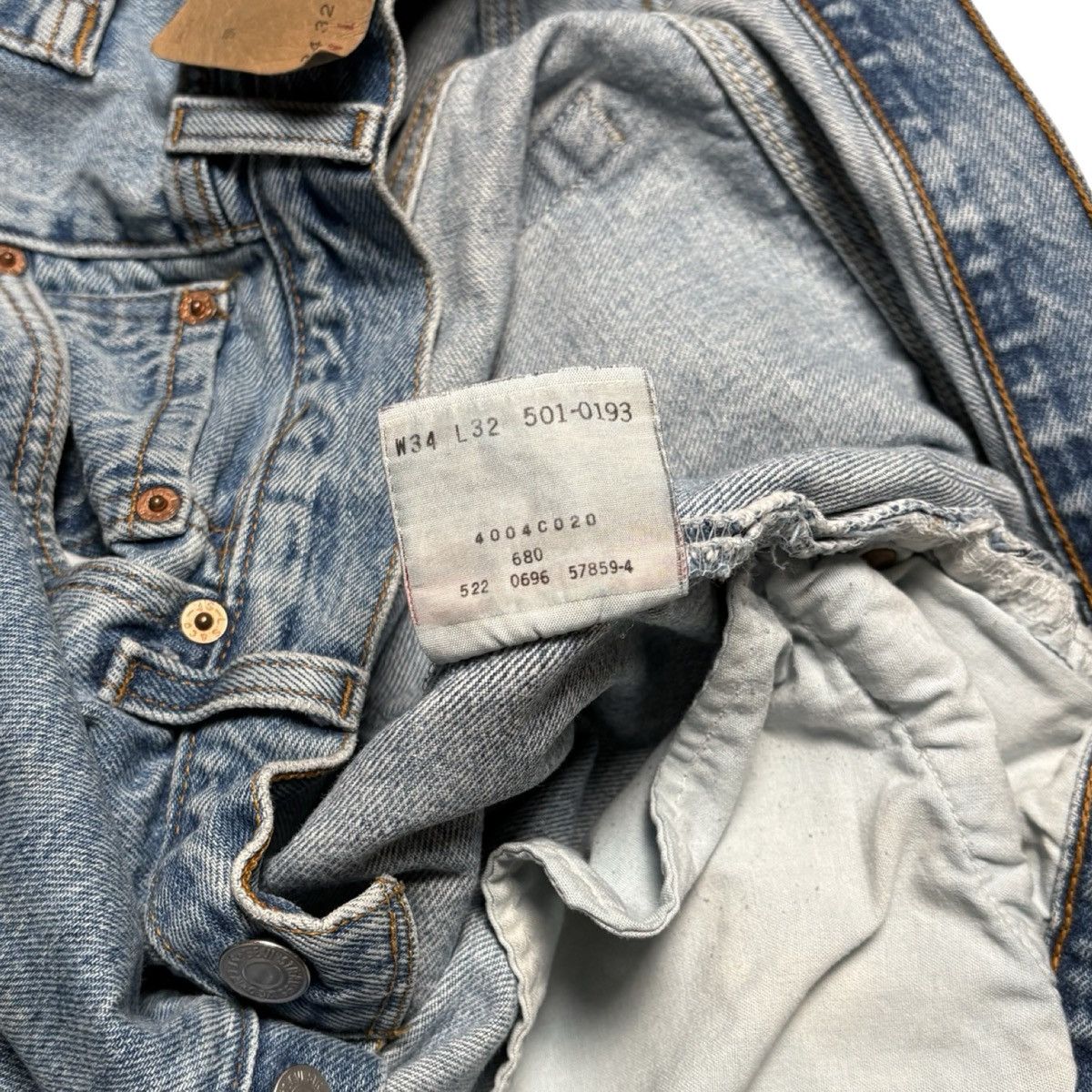 Levi's Vtg 90s Levis 501XX Mens 34x32 Faded Distressed Grunge Kurt Size US 34 / EU 50 - 4 Thumbnail
