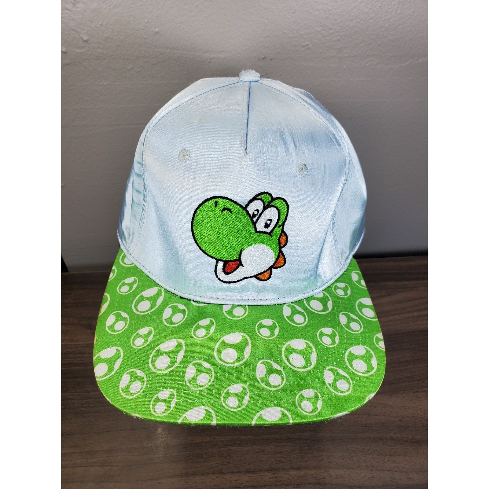 Nintendo Super Mario Yoshi SnapBack Shiny Silver Hat Cap Snapback Size ONE SIZE - 2 Thumbnail