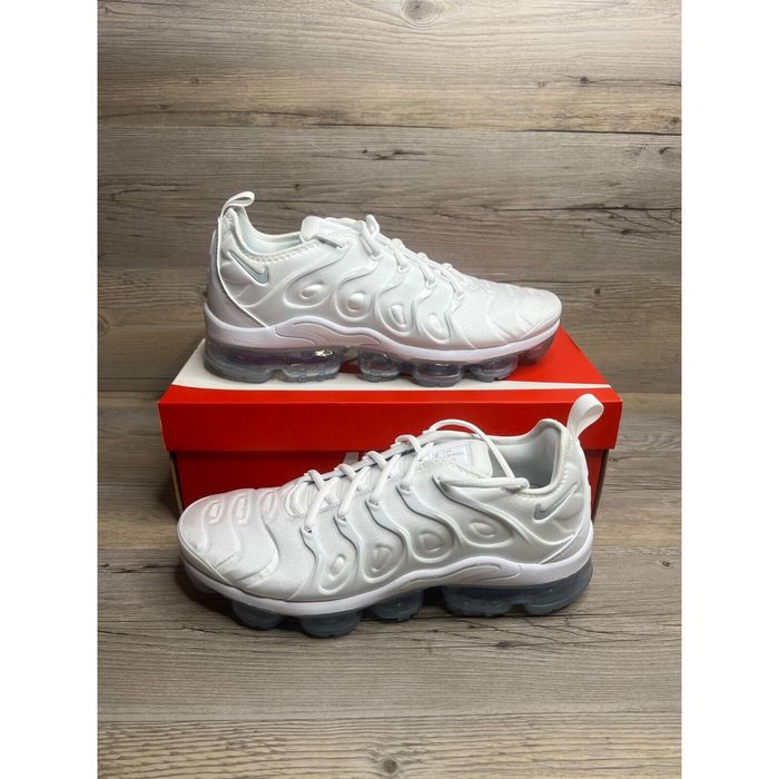 vapormax size 11 mens
