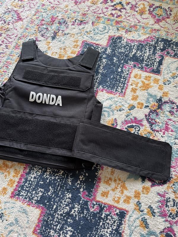 Kanye West × Yeezy 2021 Kanye West DONDA Vest Size US S / EU 44-46 / 1 - 4 Thumbnail