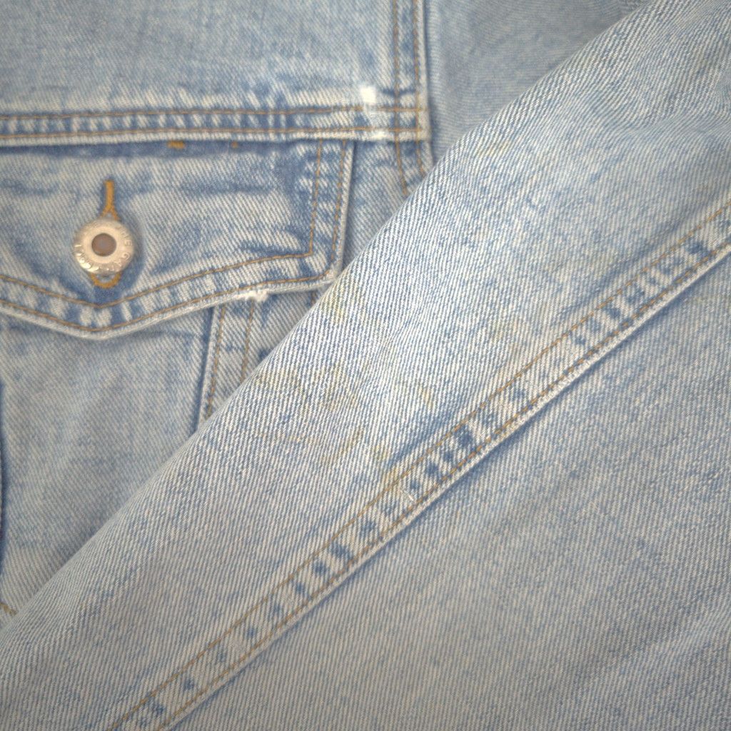 Gap × Vintage Vintage Wonderfully Distressed Gap Light Wash Denim Jacket M Size US M / EU 48-50 / 2 - 5 Thumbnail
